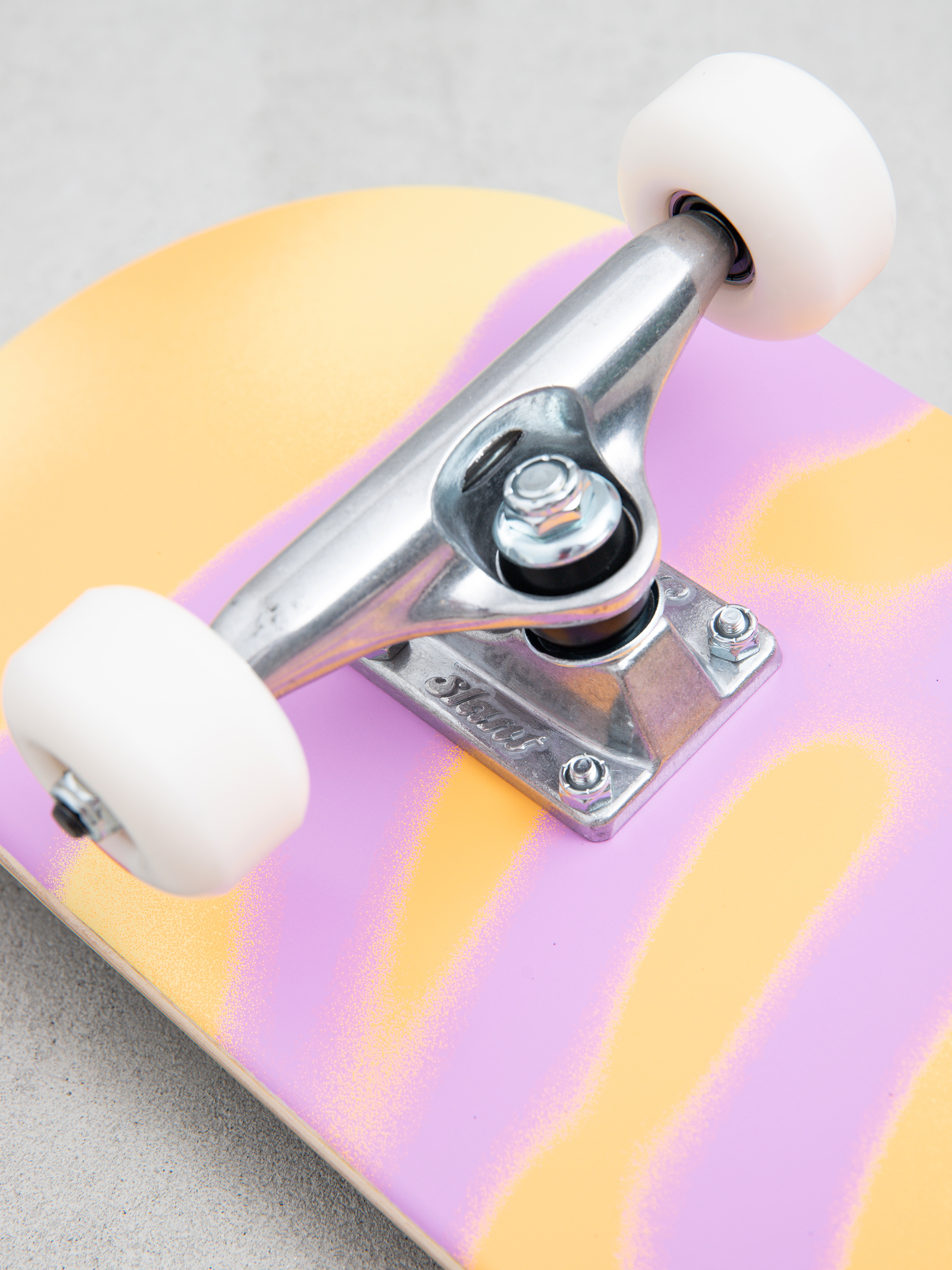 Globe G0 Pond Skateboard (pink/honey)