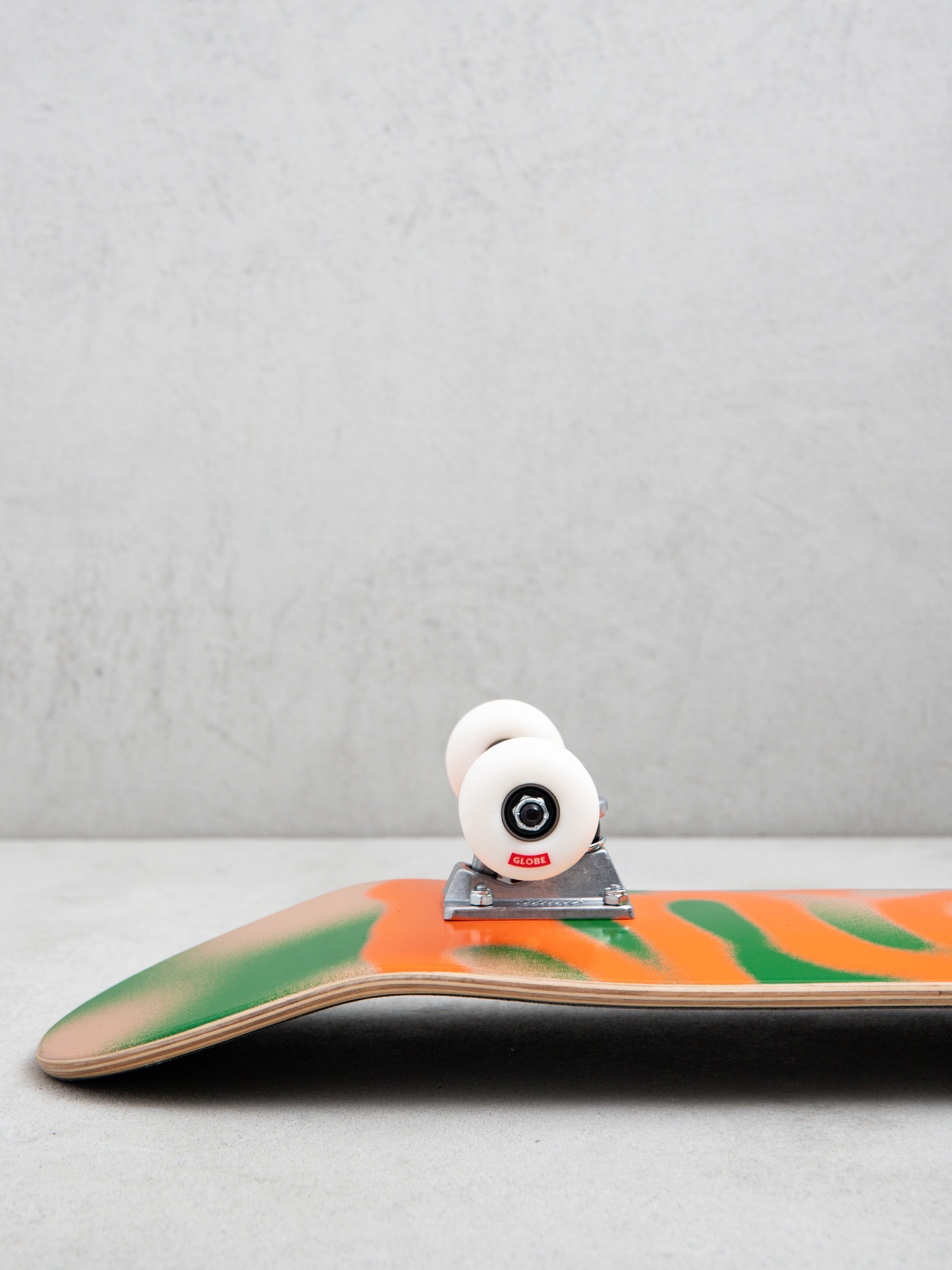 Globe G0 Pond Skateboard (orange/moss)