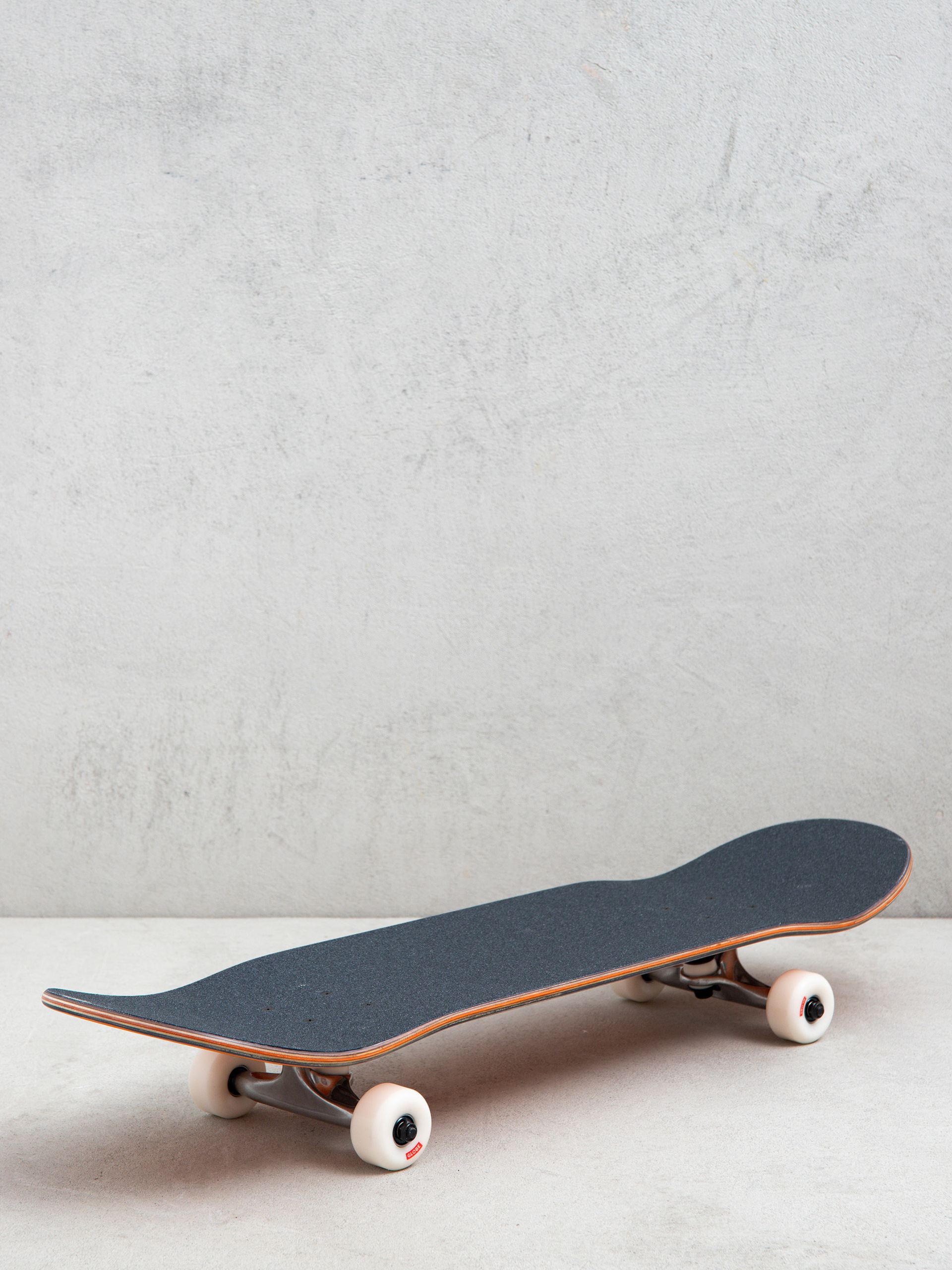 Globe Goodstock Skateboard (firecracker)