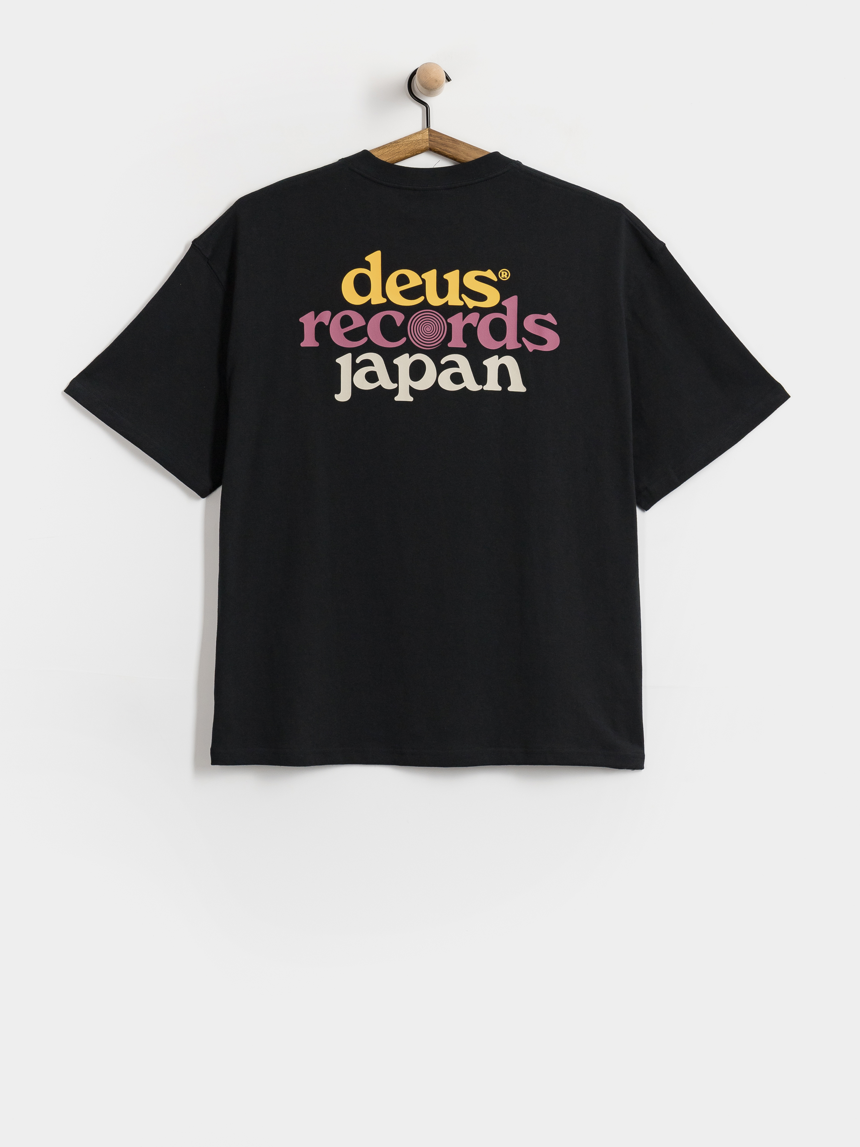 Deus Ex Machina Strata Os T-Shirt (black)