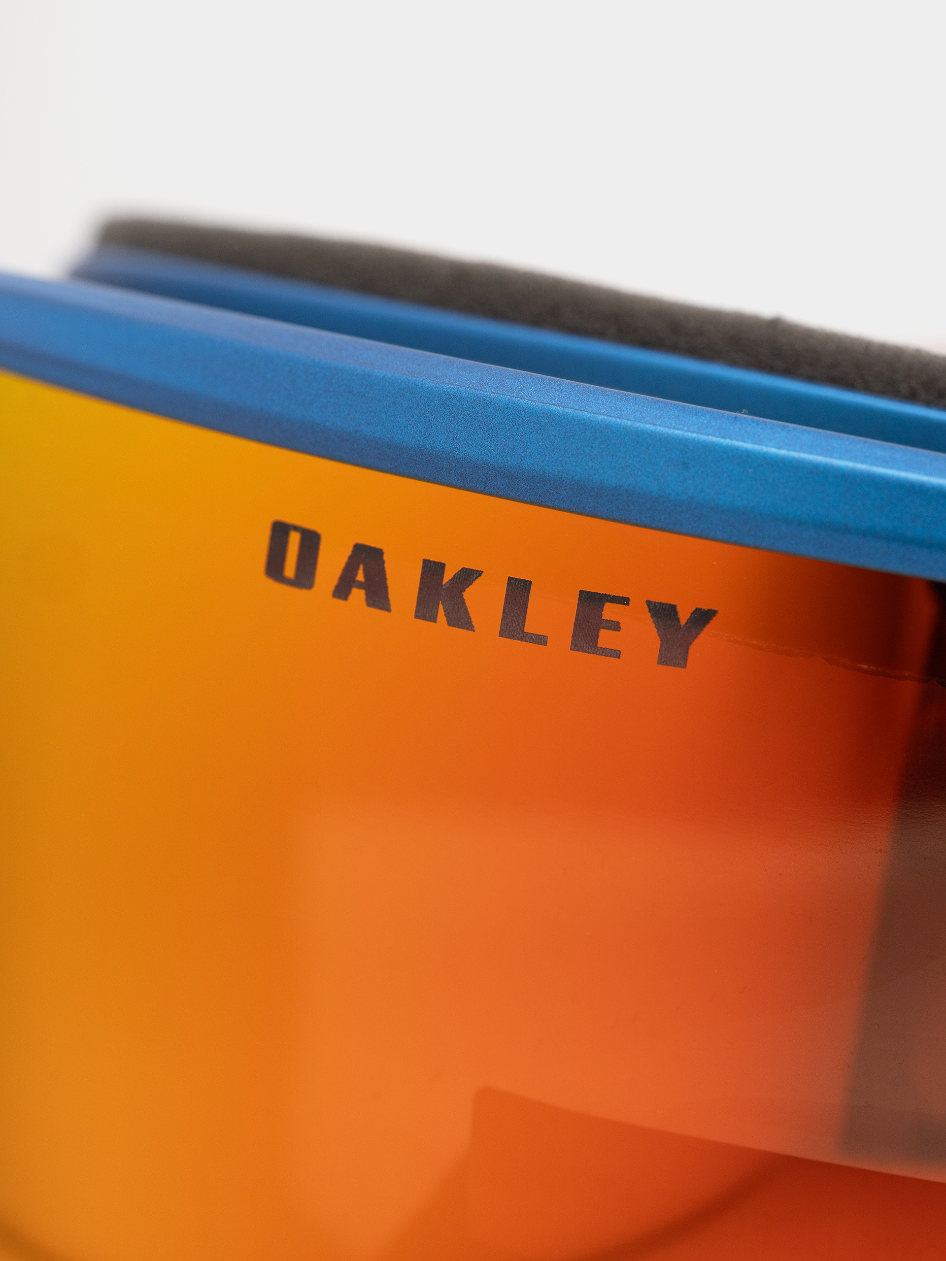 Oakley Flight Tracker L Goggle (anodized blue/prizm torch)