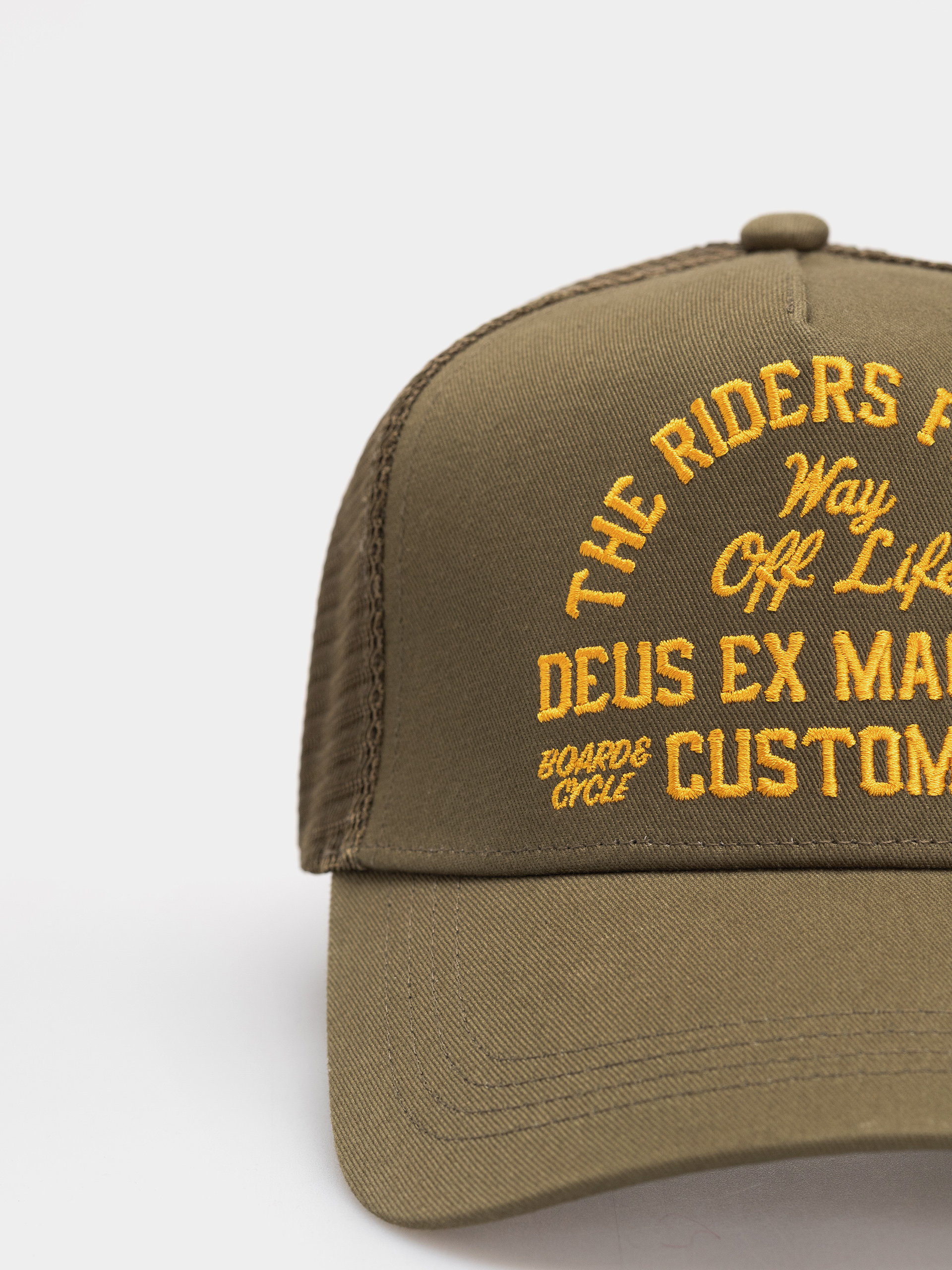 Deus Ex Machina Shook Ones Trucker Cap (olive green)