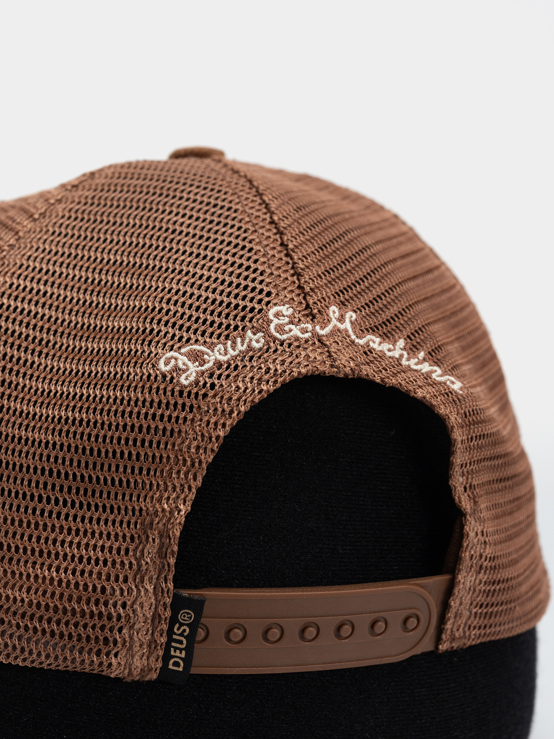 Deus Ex Machina Marsden Trucker Cap (brown)