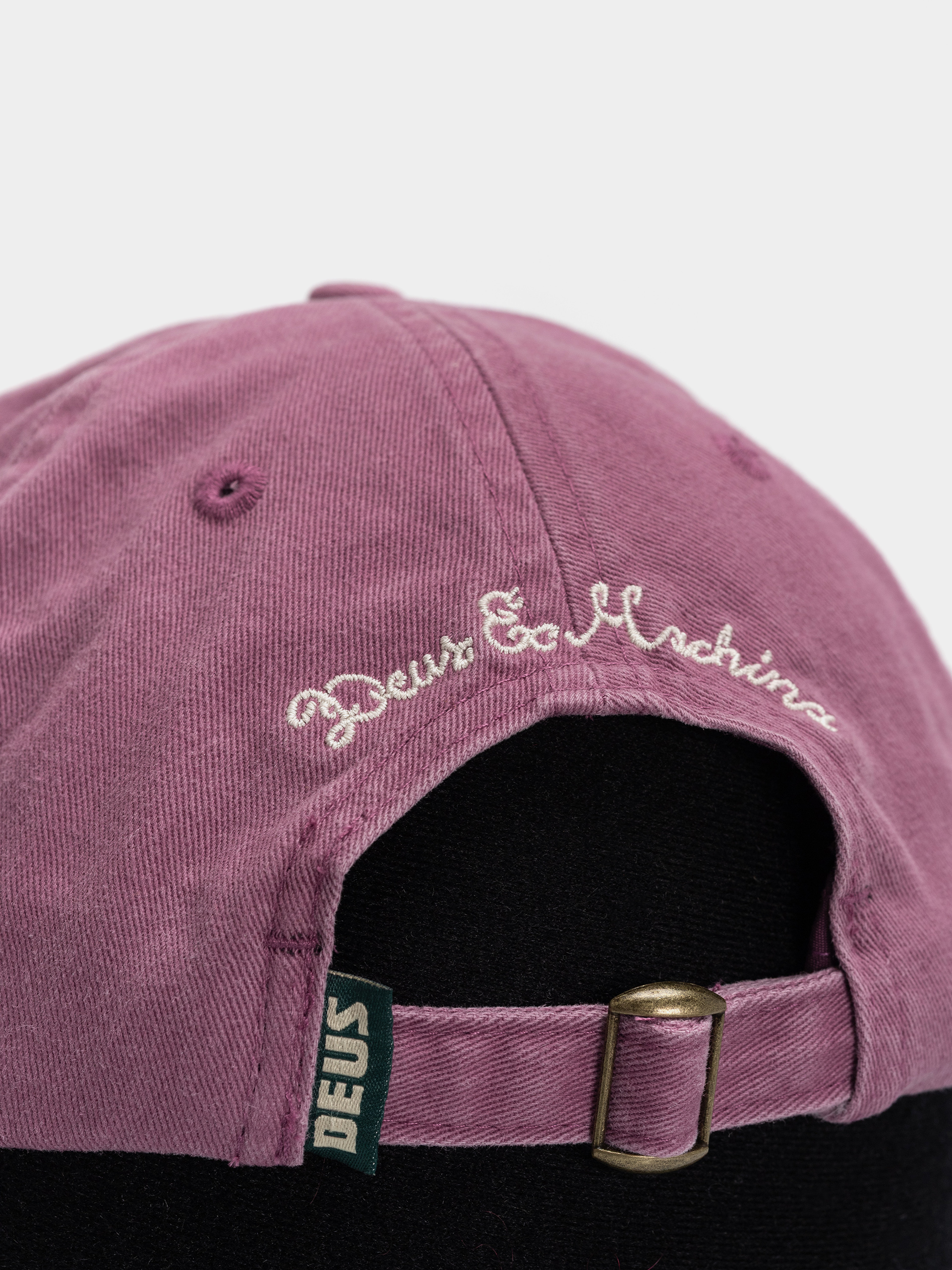 Deus Ex Machina Smile Dad Cap (red violet)