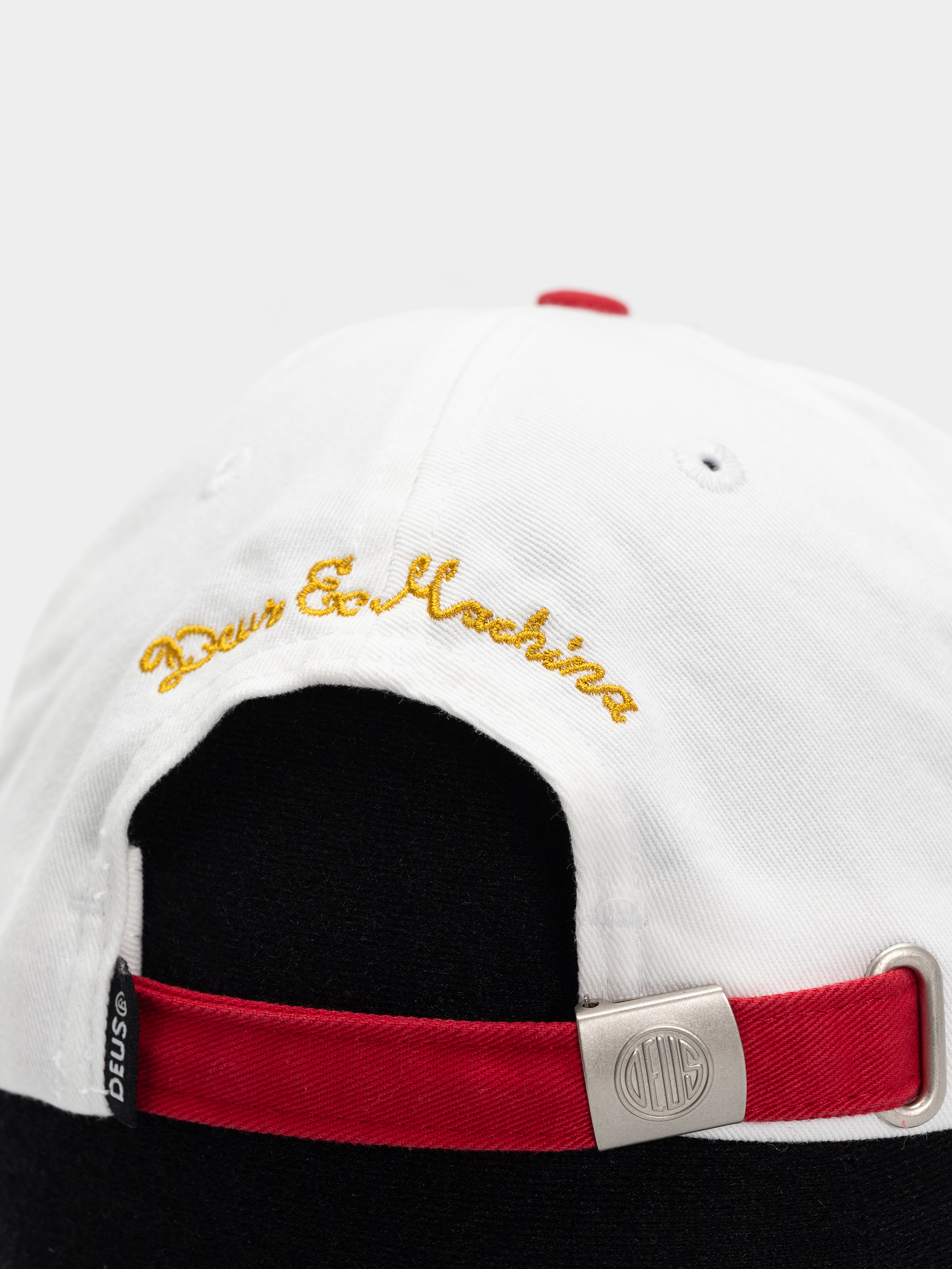 Deus Ex Machina Metro Cap (cherry red)
