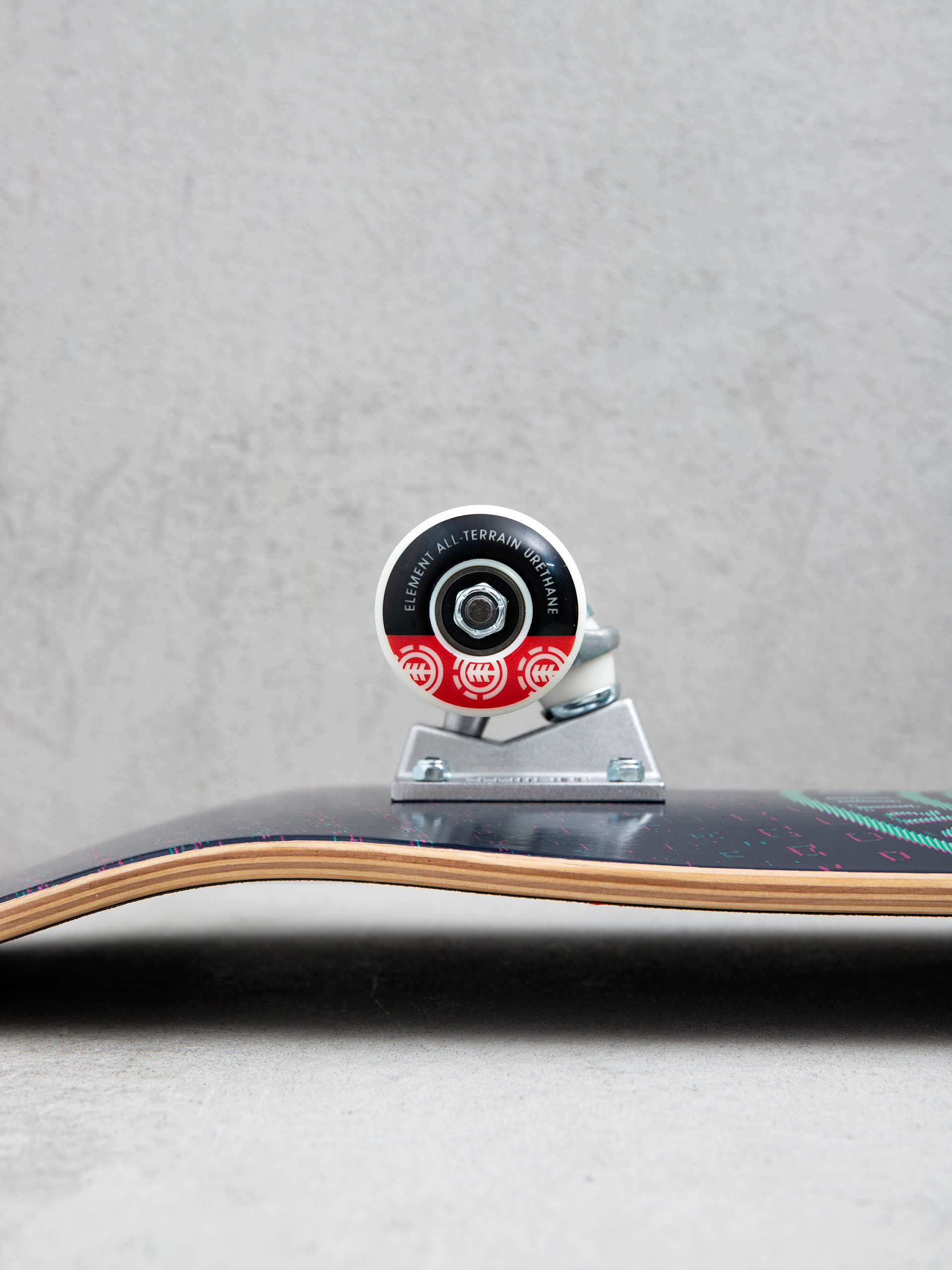 Element Static Skateboard