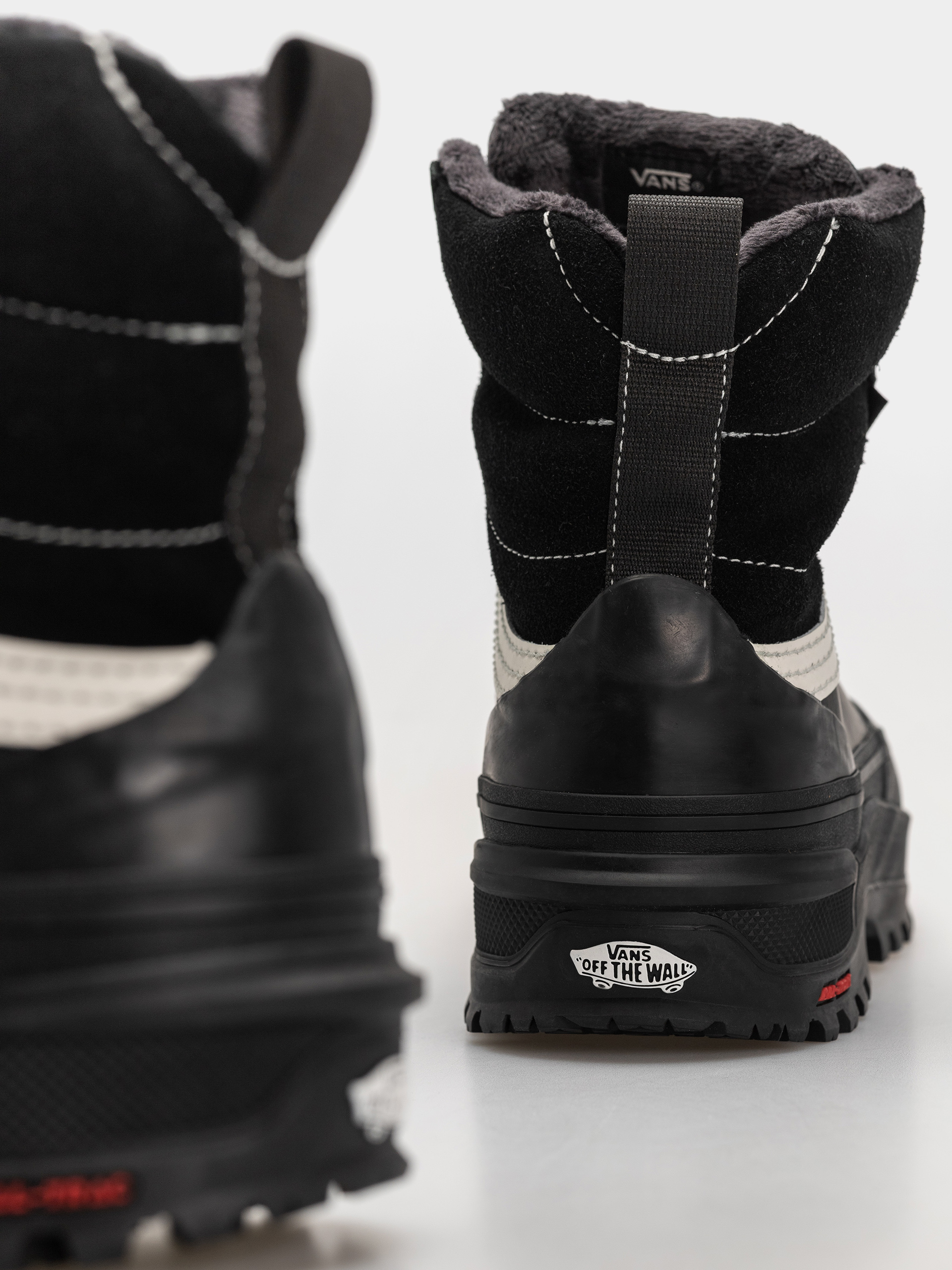 Vans Standard Mid 2.0 Mte Shoes (black/white)