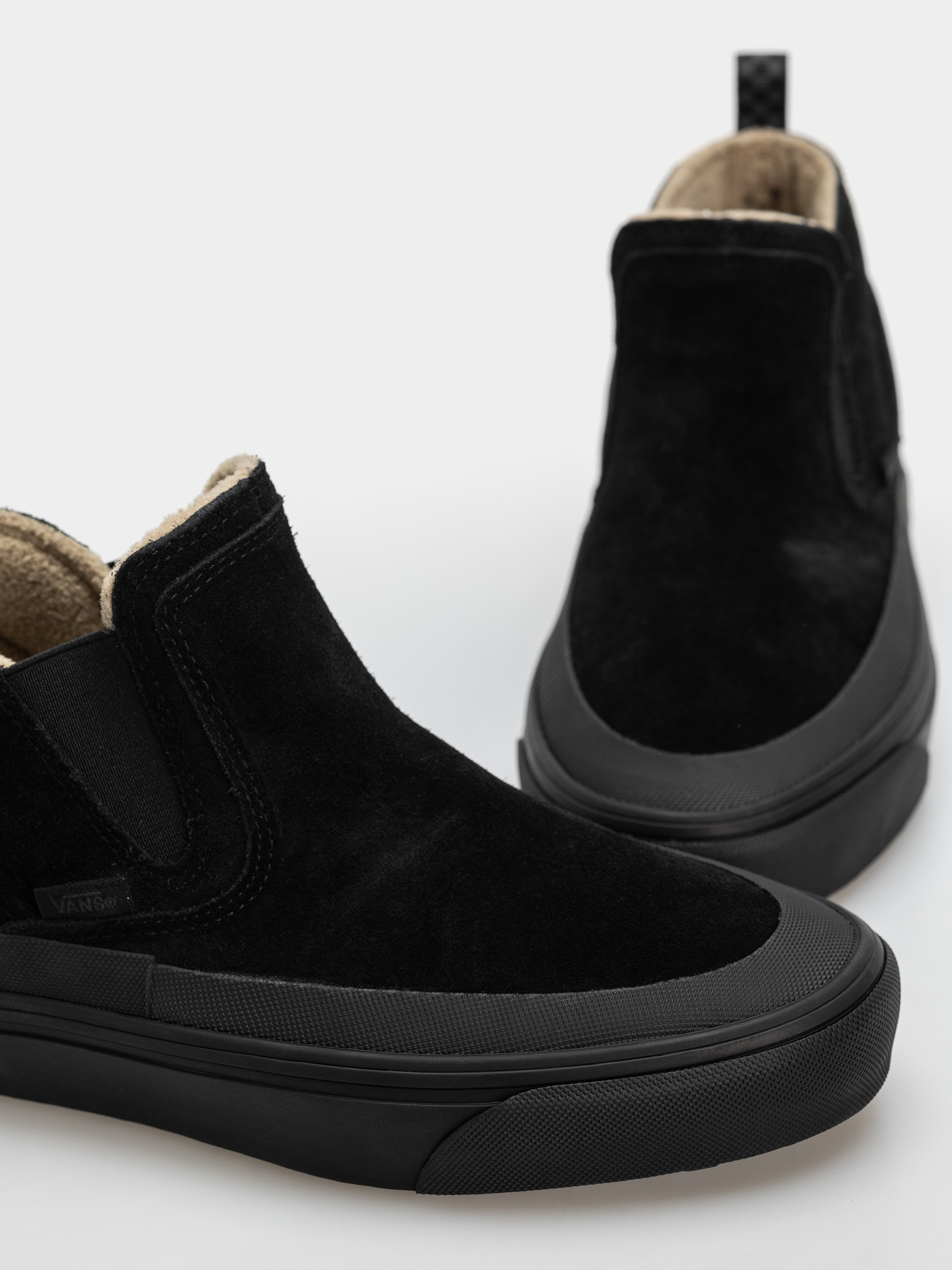 Vans Mid Slip Insulated Schuhe (black)