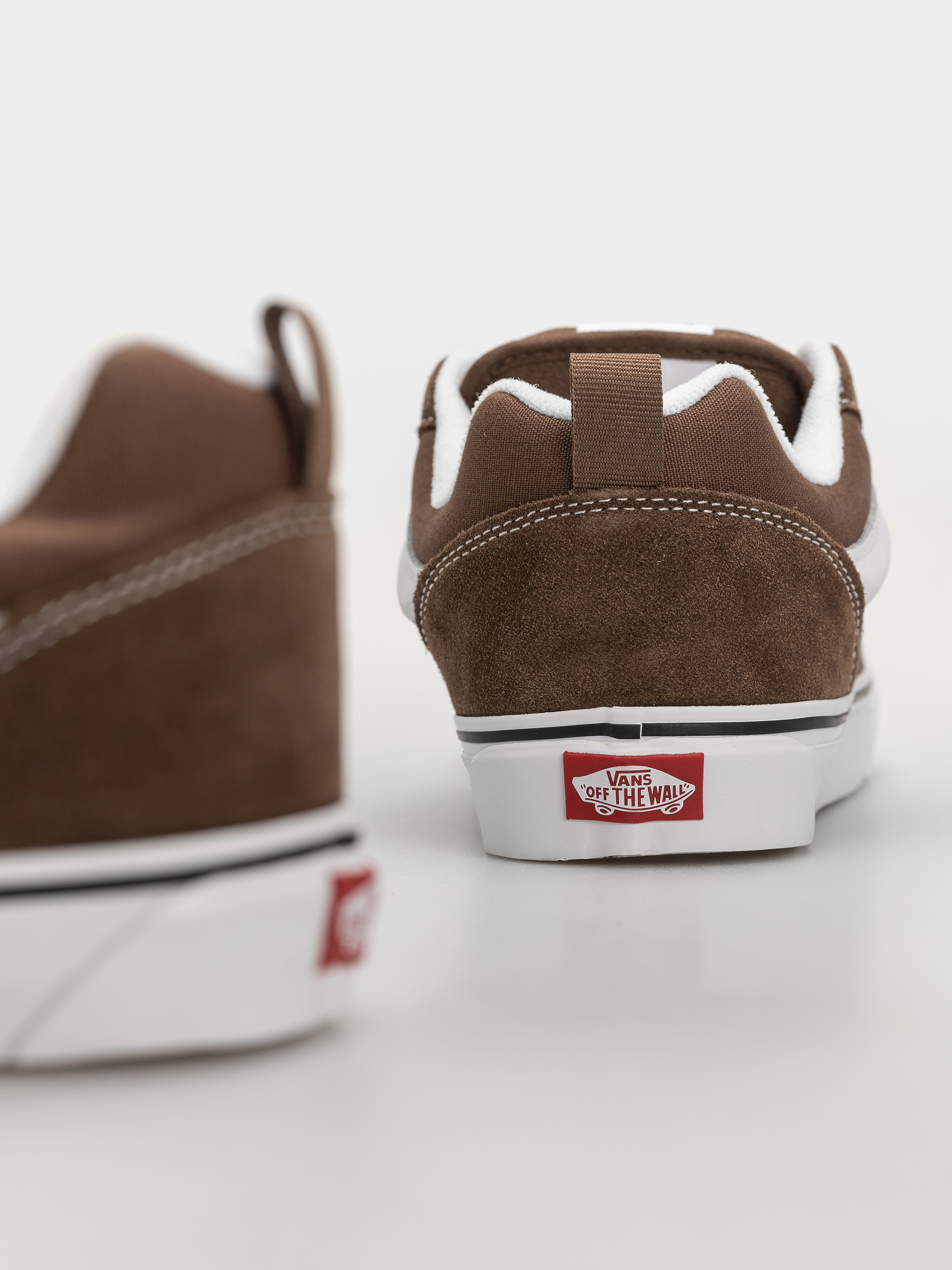 Vans Knu Skool Shoes (vintage cocoa)