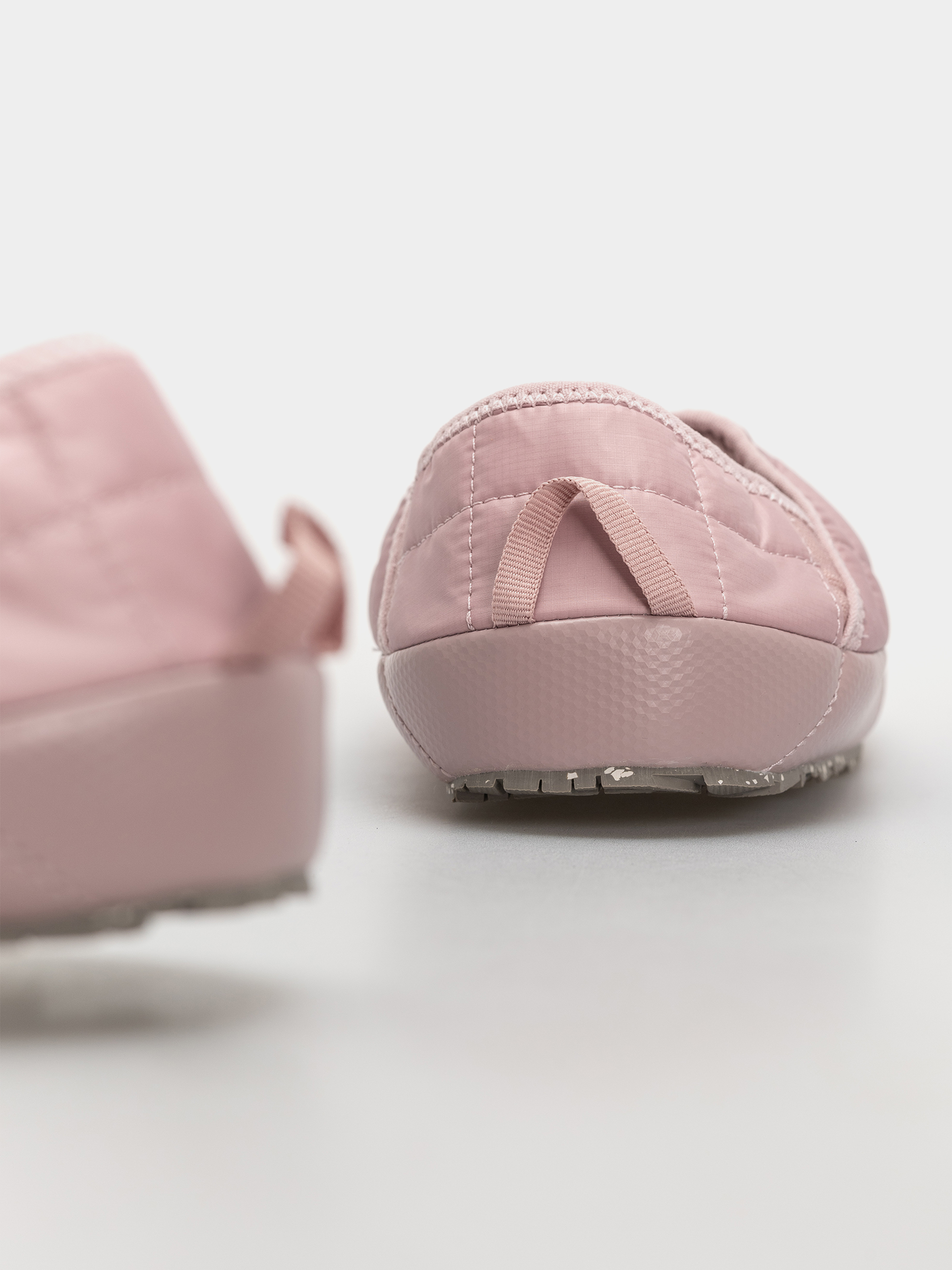 The North Face Schuhe Thermoball Traction Mule V Wmn (metal pink/stone slab)