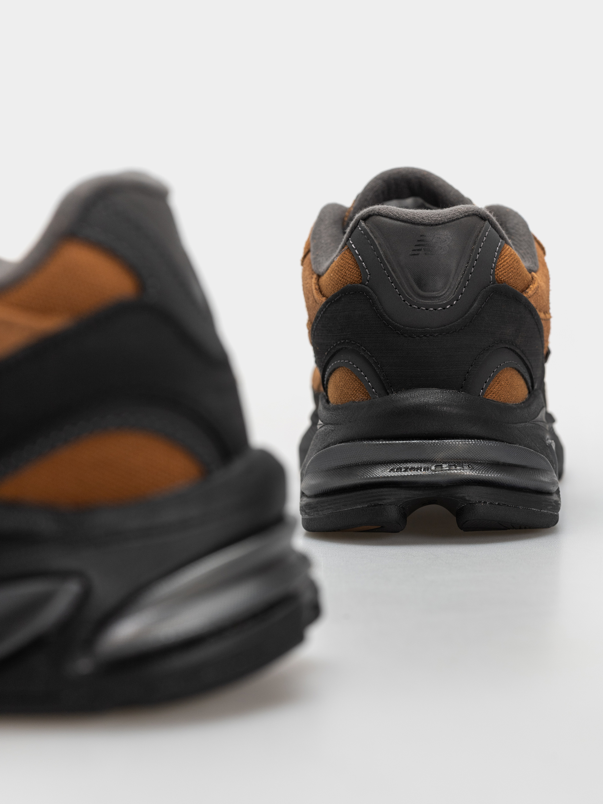 New Balance Schuhe 2010 (breakfast tea/black)