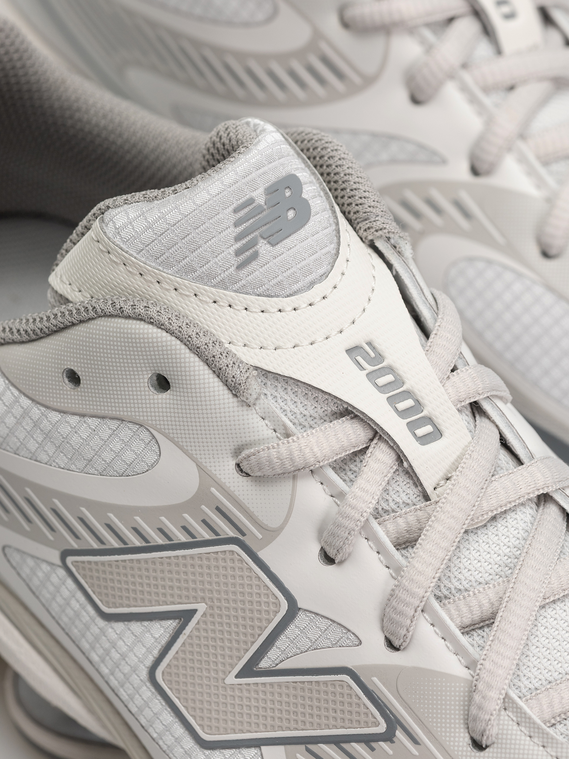 New Balance Schuhe 2000 (reflection/grey matter/slate grey)