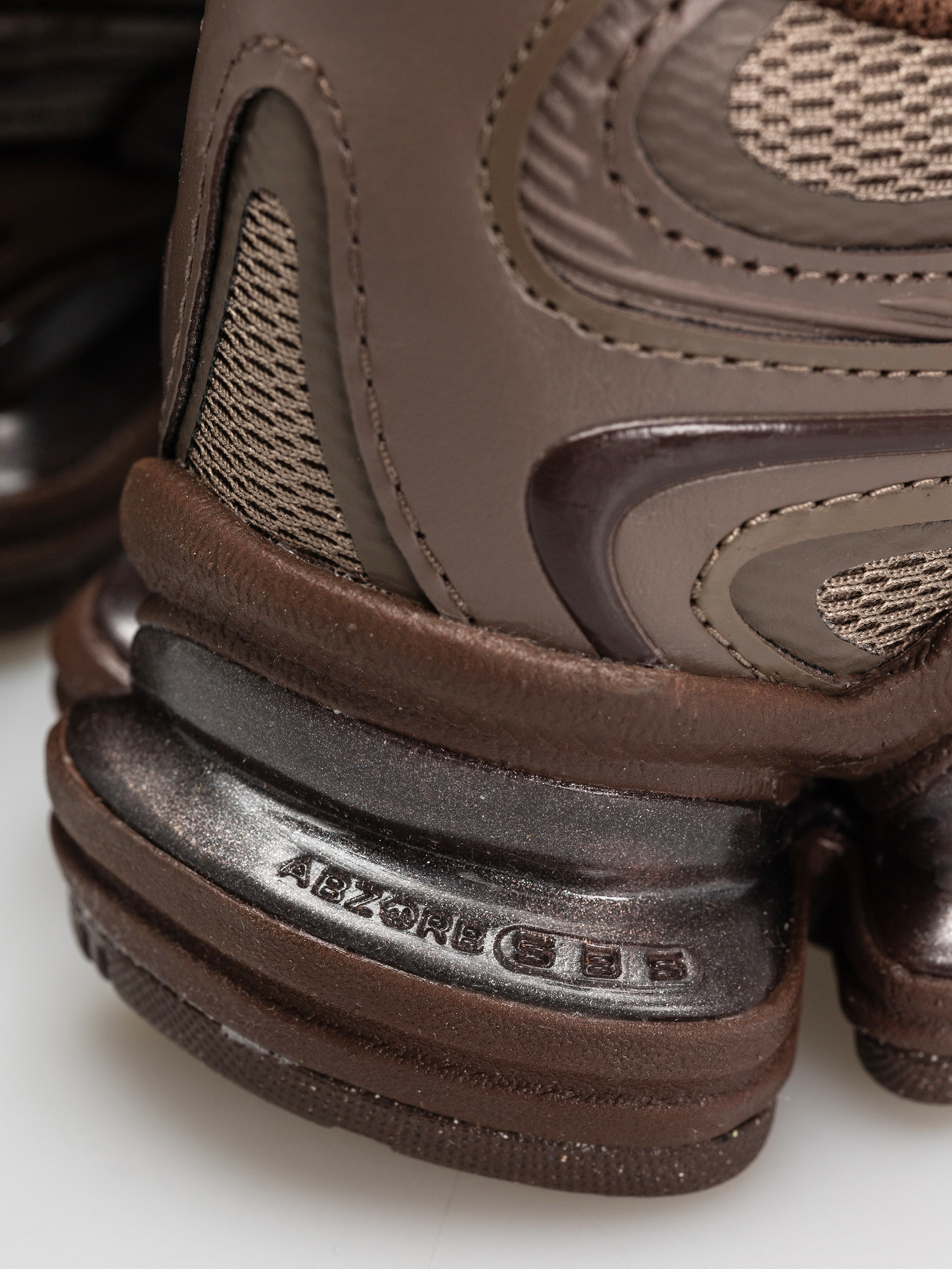 New Balance Schuhe 2000 (thunder brown/pumpernickel)
