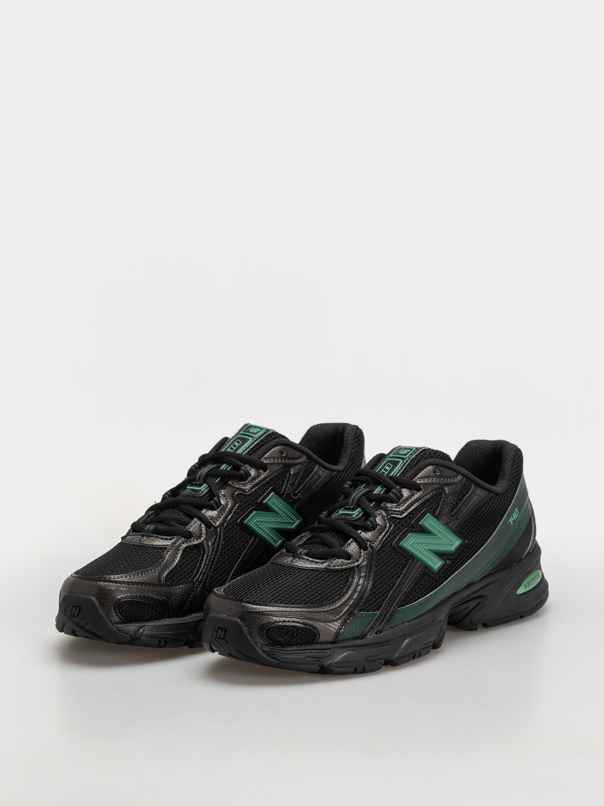 New Balance Schuhe 740 (black/nordic green)