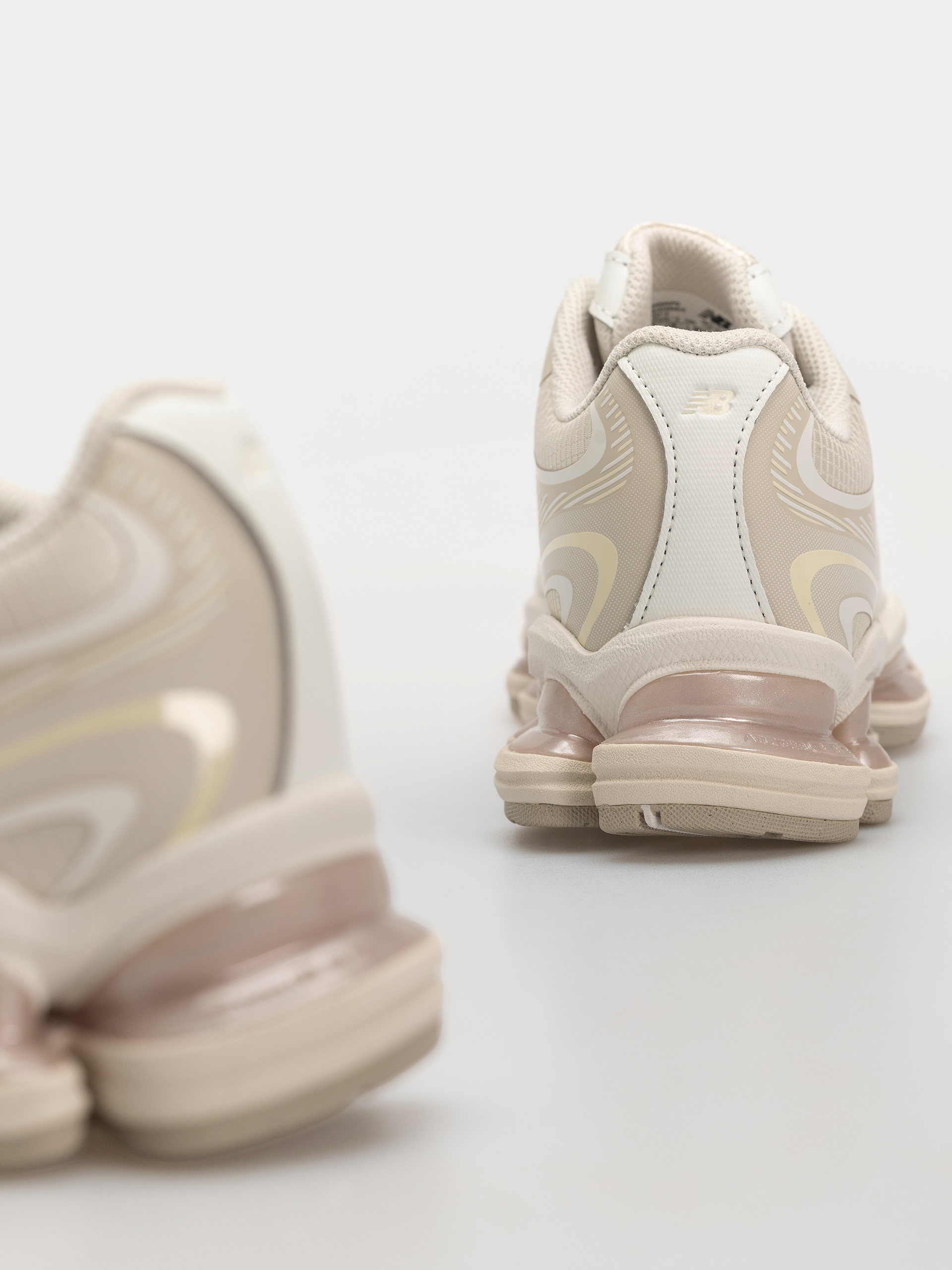 New Balance 2000 Schuhe (linen/sea salt/timberwolf)