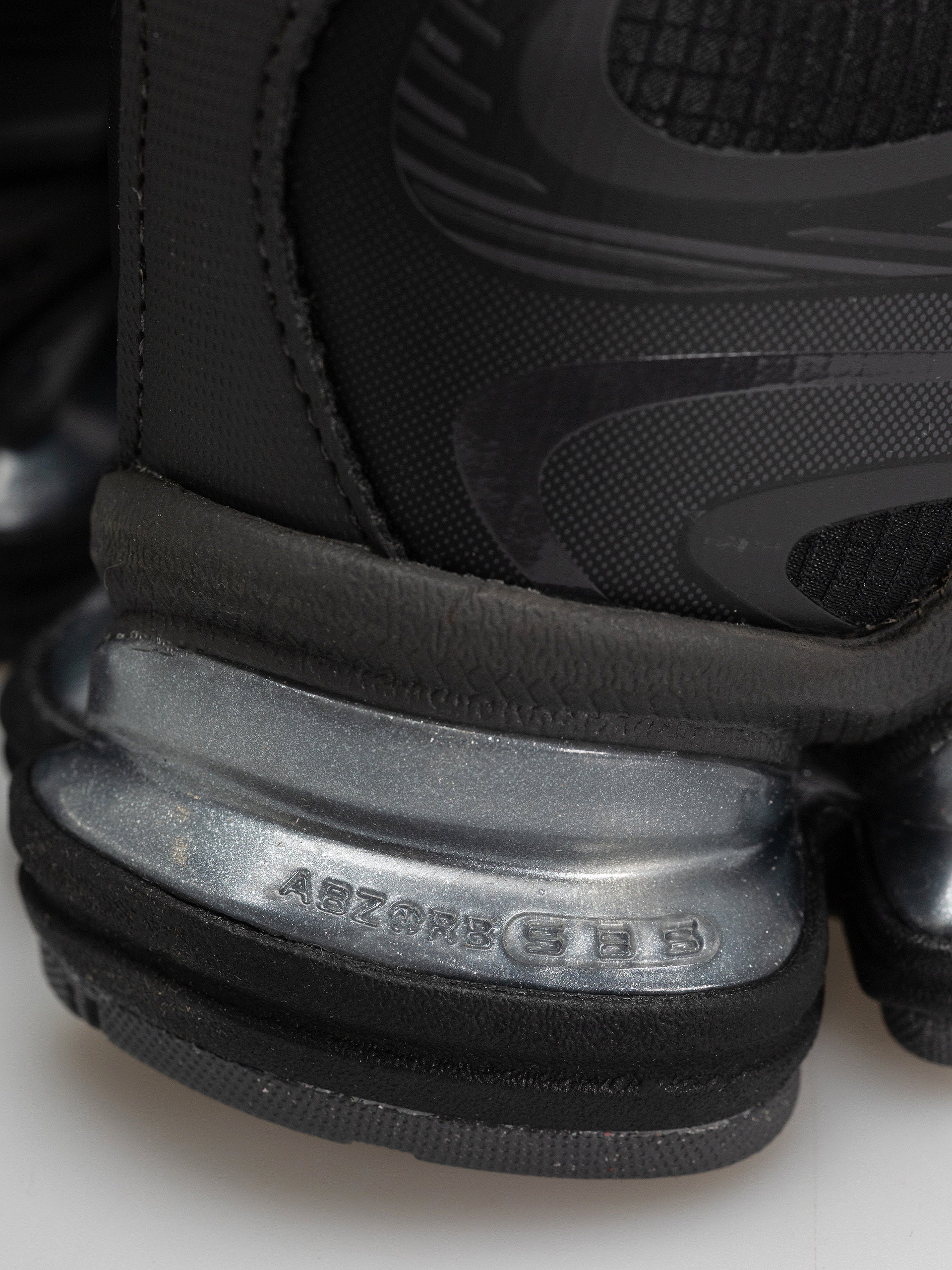 New Balance 2000 Schuhe (black/black cement/magnet)
