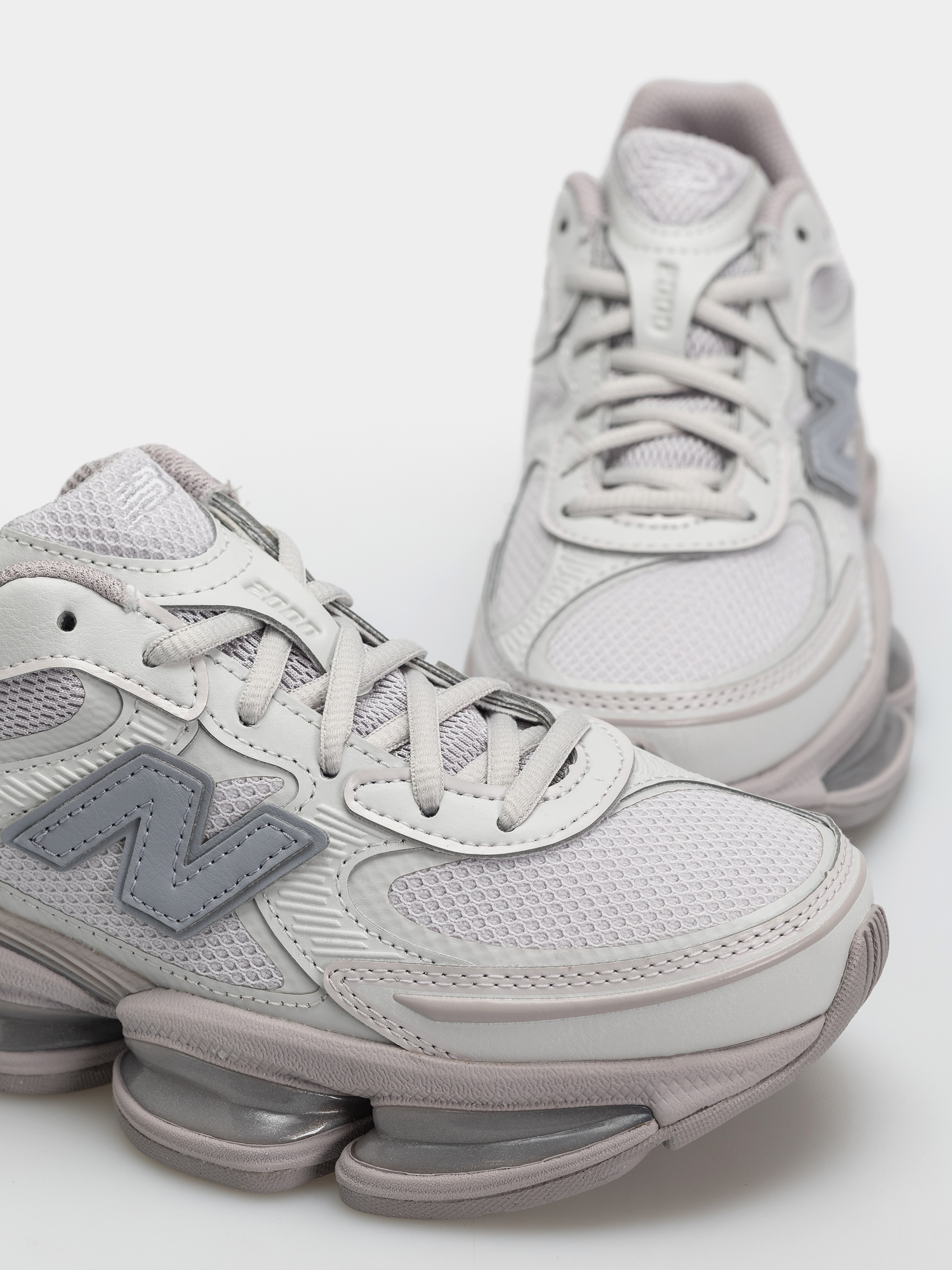 New Balance 2000 Schuhe (horizon grey/truffle salt)