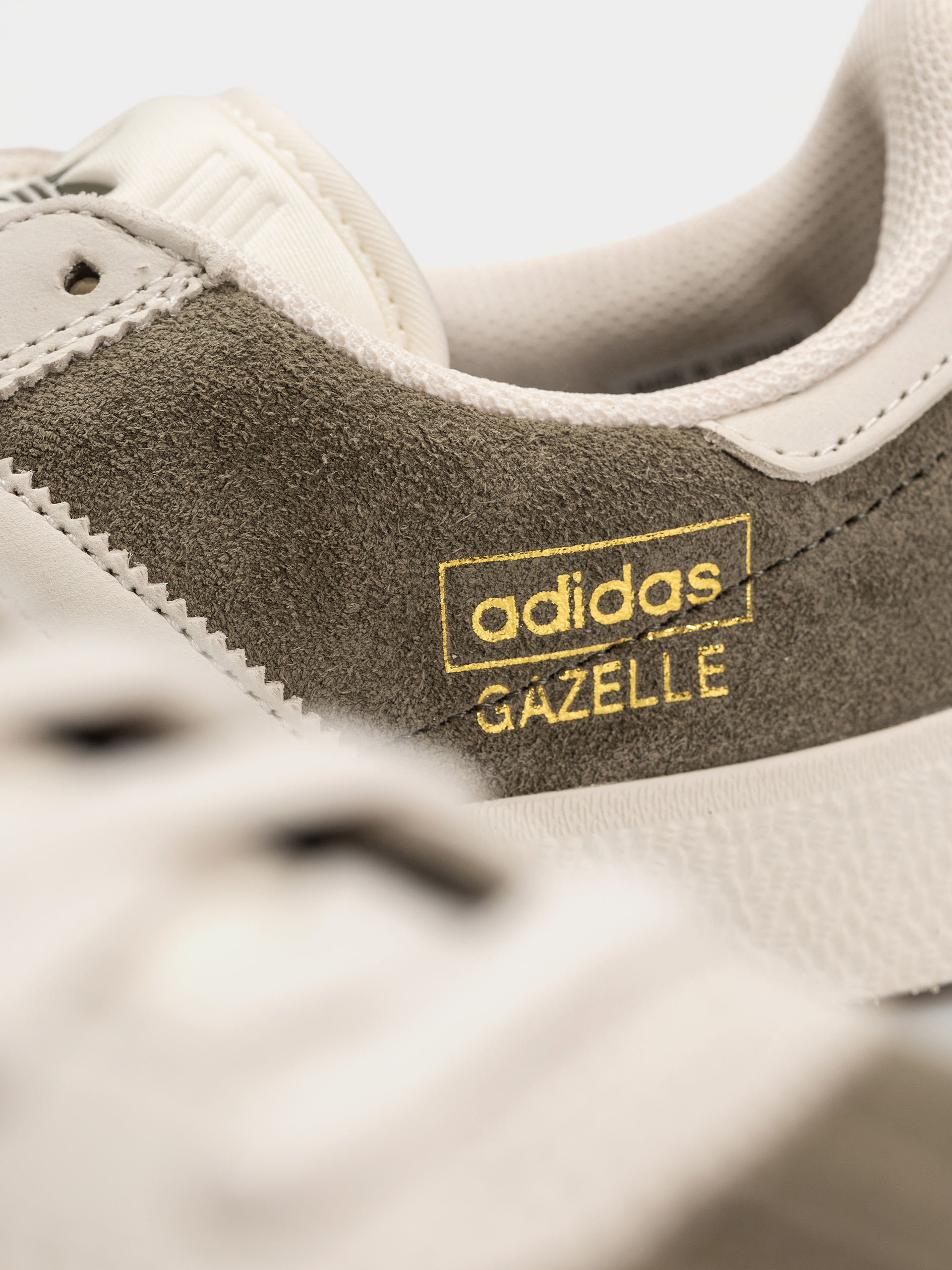 adidas Gazelle Adv Schuhe (olistr/cwhite/goldmt)