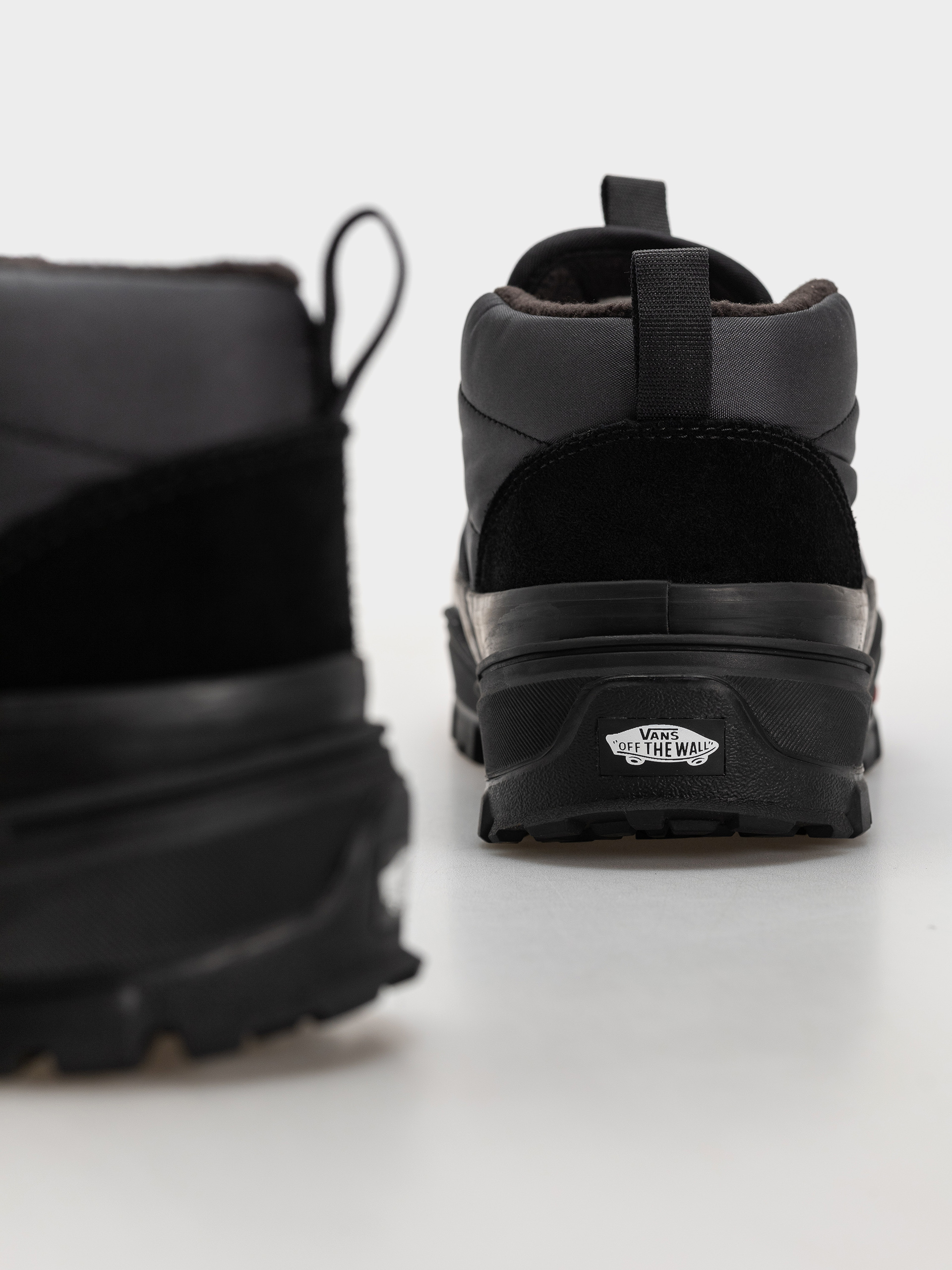 Vans Mid Slip Puff Shoes (black/black)