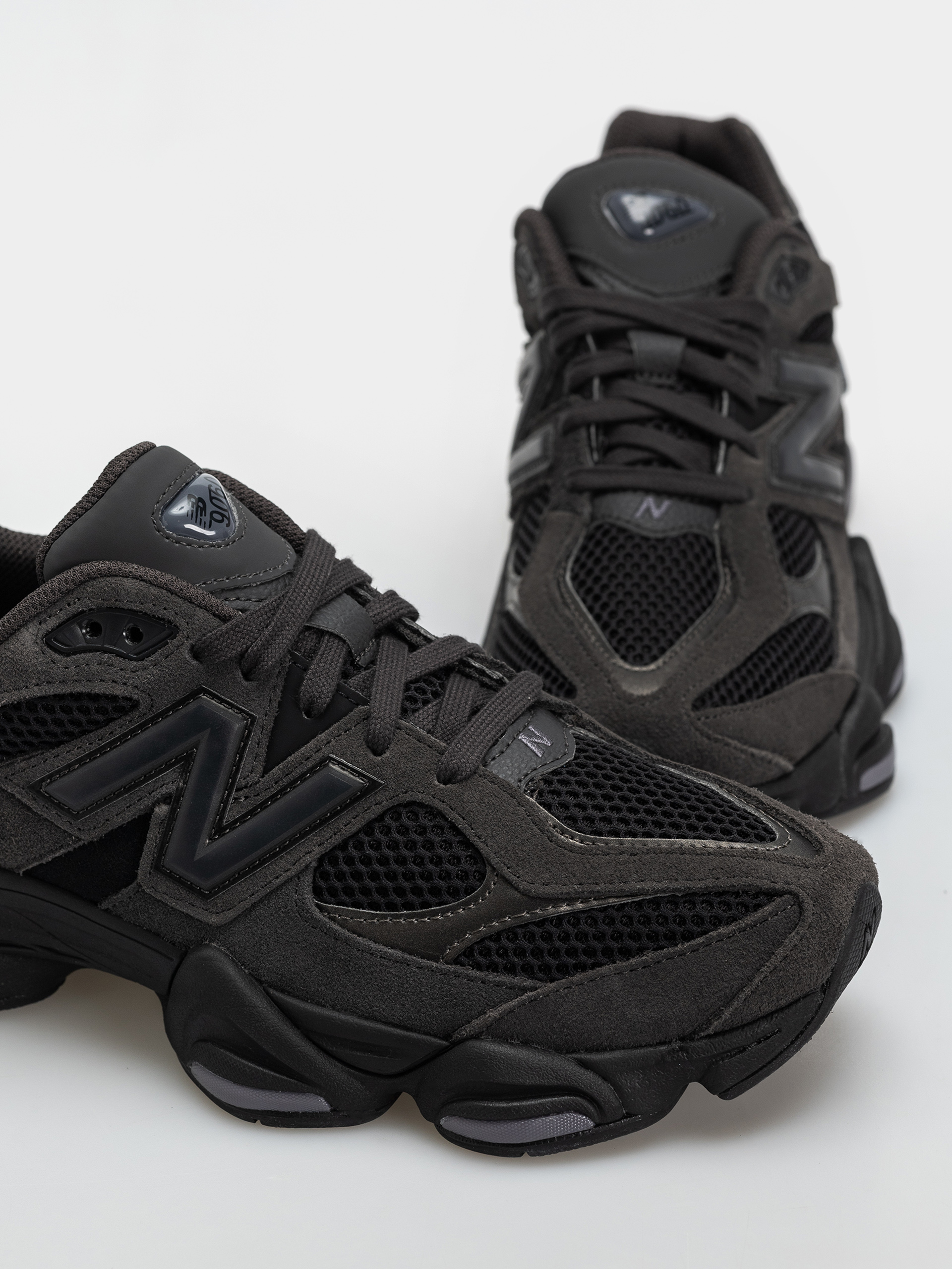 New Balance Schuhe 9060 (black/neptune grey)