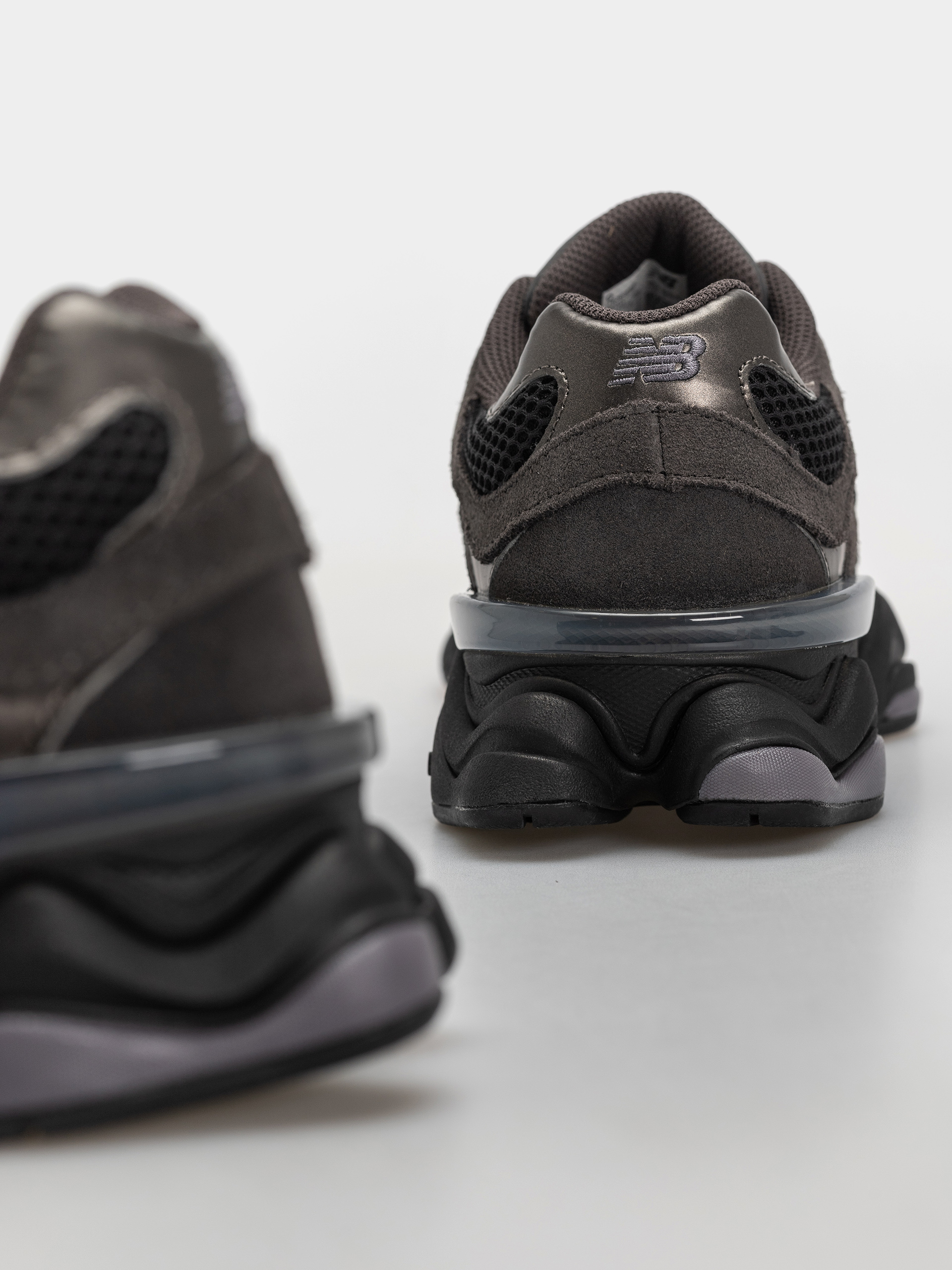 New Balance Schuhe 9060 (black/neptune grey)