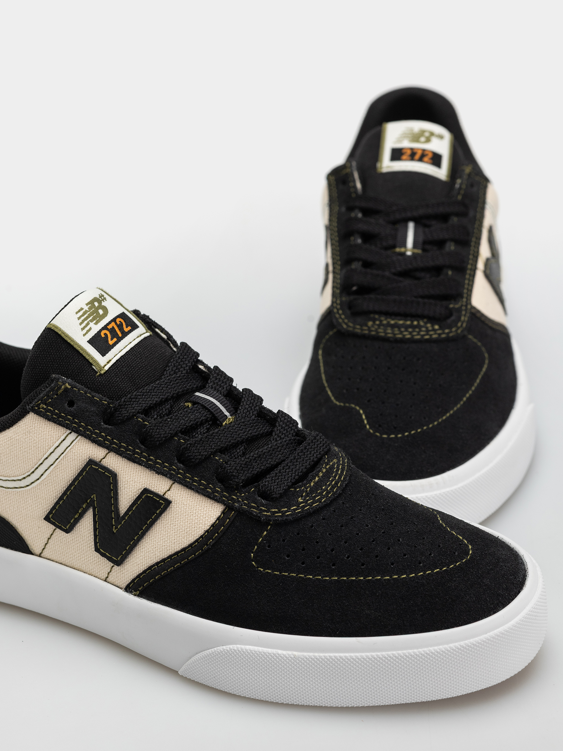New Balance Shoes 272 (black/sea salt)