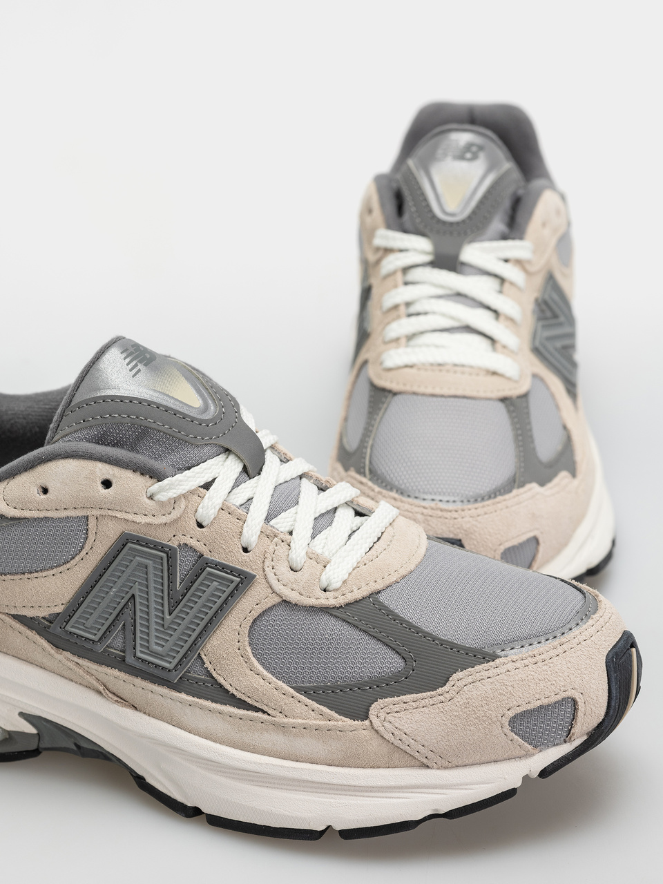 New Balance Shoes 2010 (timberwolf/harbor grey)