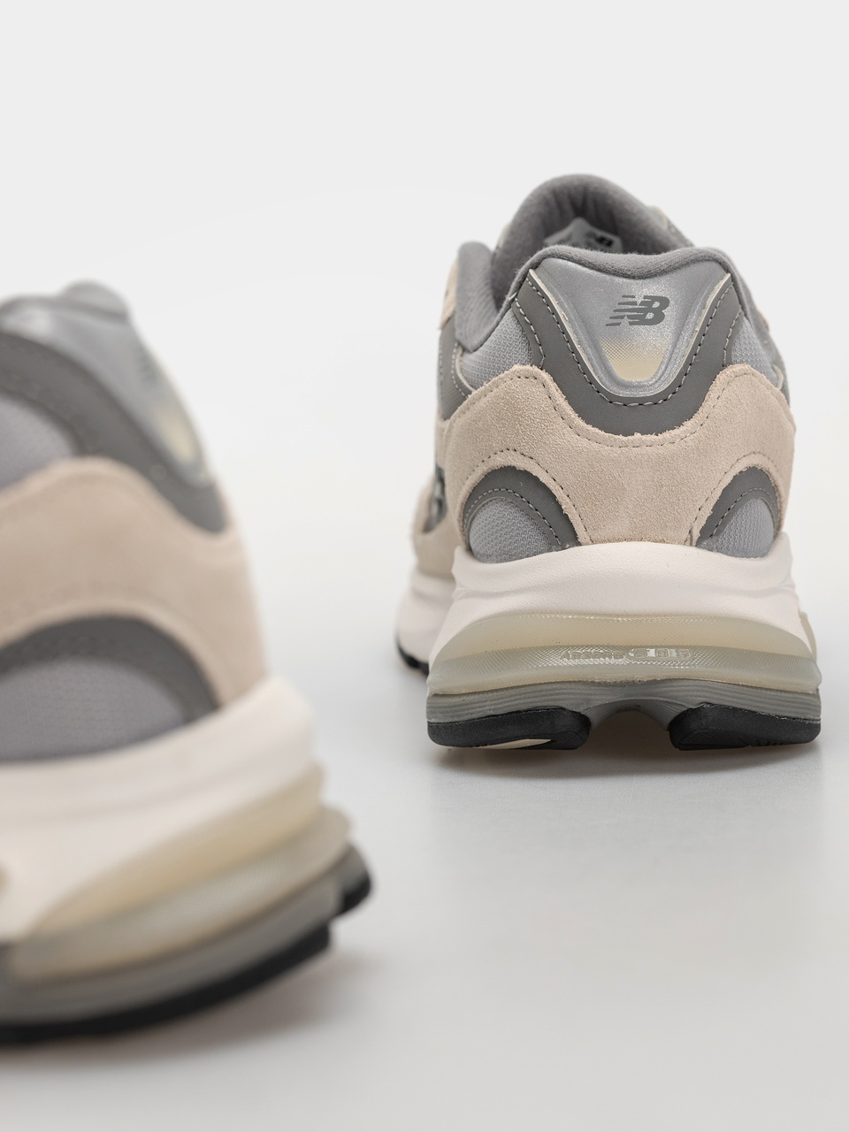 New Balance Schuhe 2010 (timberwolf/harbor grey)