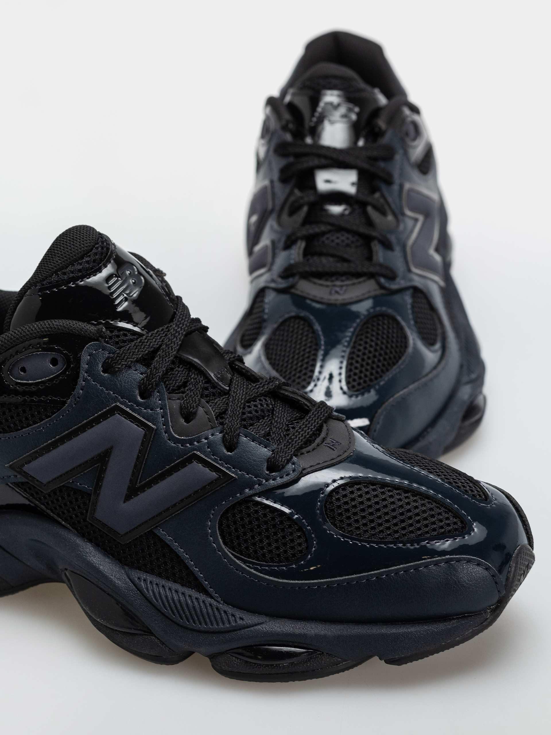 New Balance Shoes 983 (black/dark night)