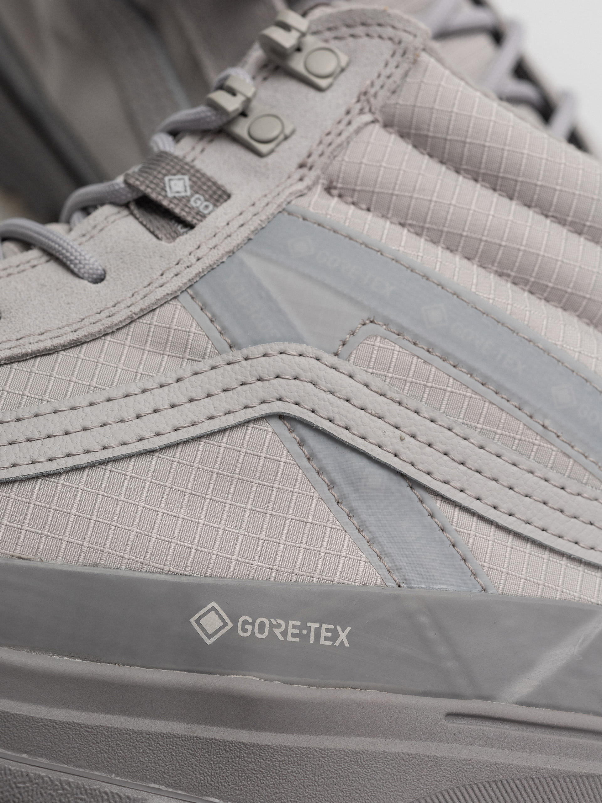 Vans Sk8 Hi Gore Tex Insulated Mte Shoes (light grey)