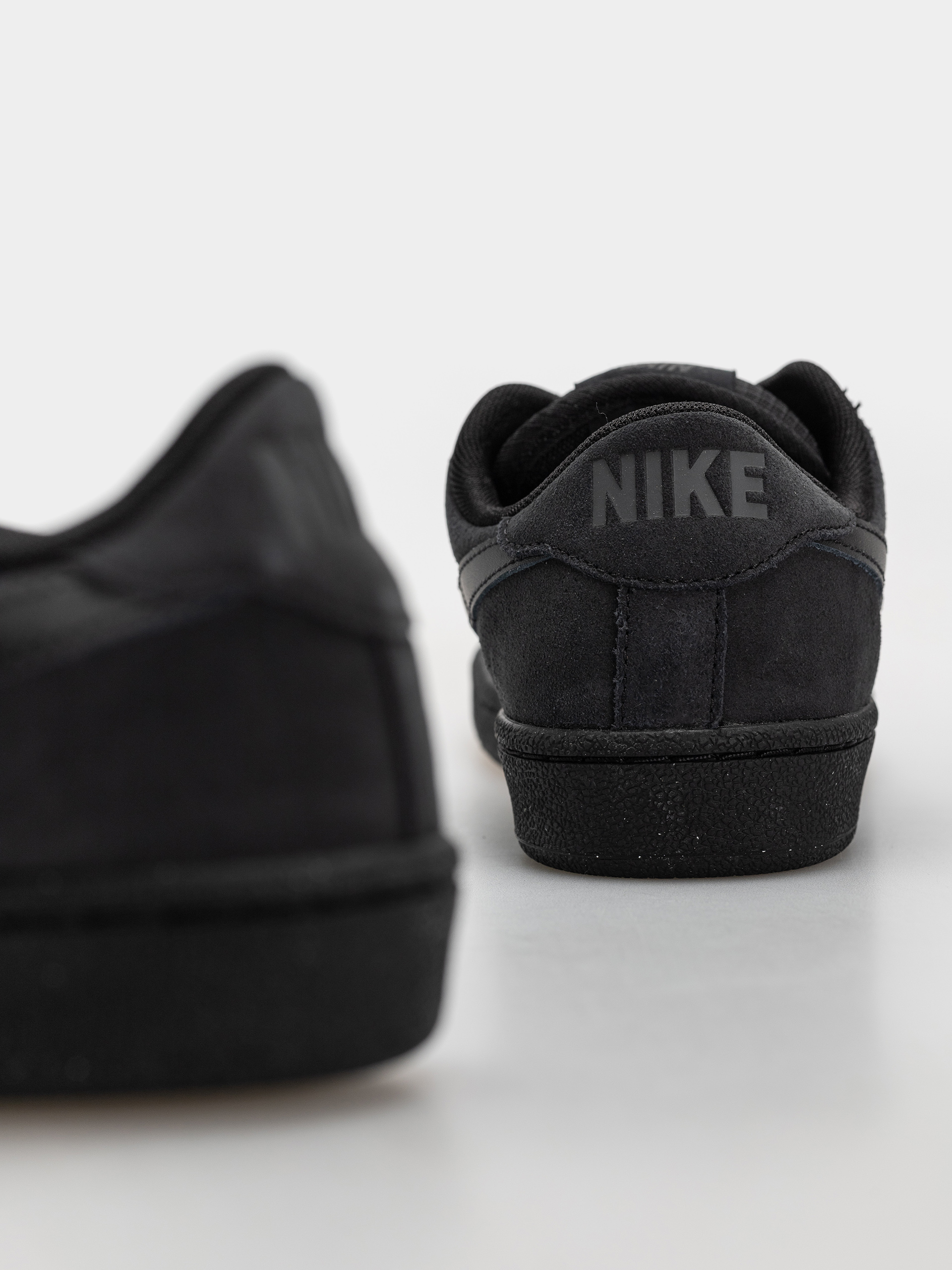 Nike SB Zoom Tennis Classic Shoes (black/black black off noir)