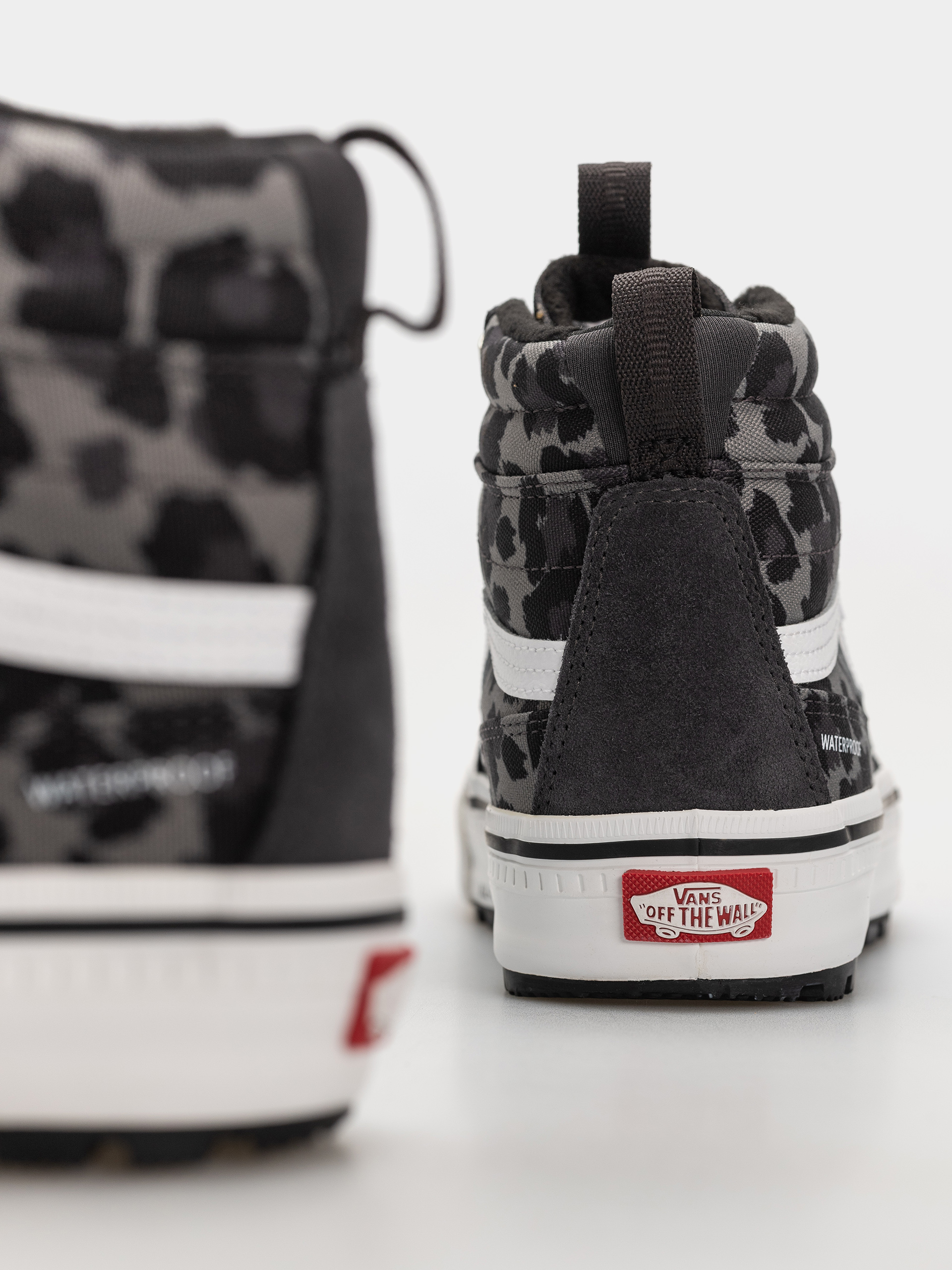 Vans Sk8 Hi Waterproof Insulated Mte Shoes (charcoal grey)