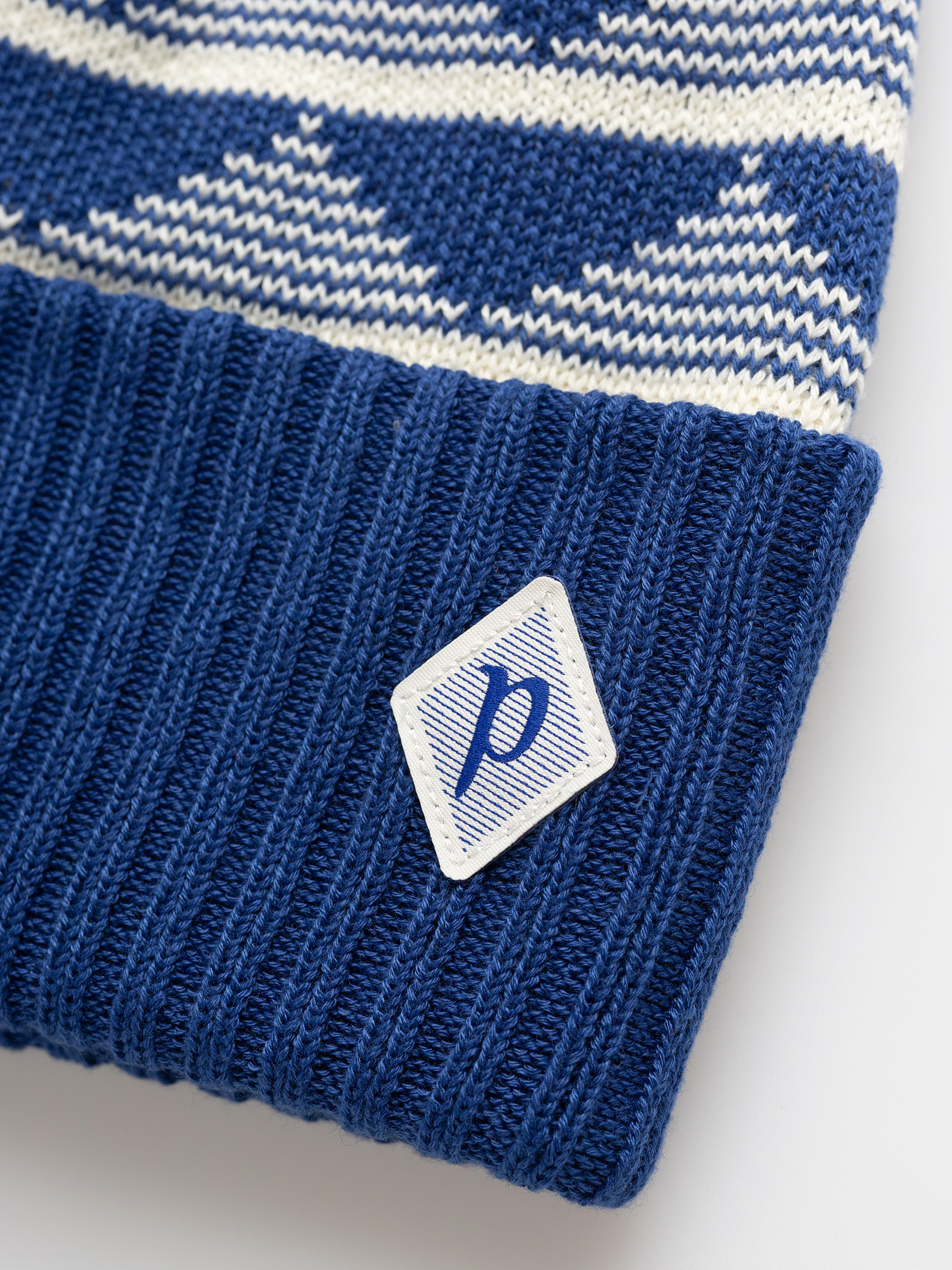 Patagonia Powder Town Beanie (hut tripper stripe birch white)