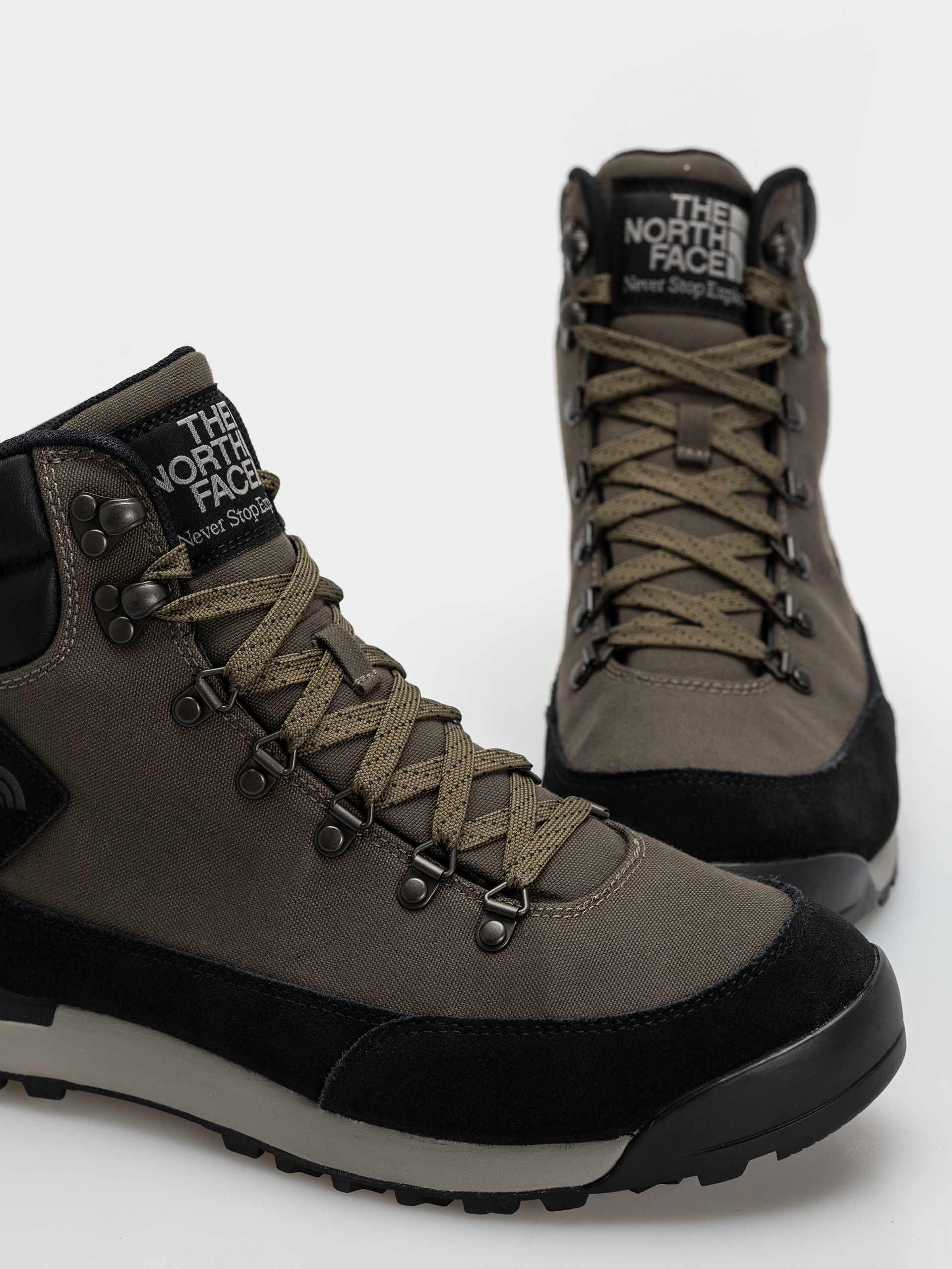 The North Face Back To Berkeley Iv Textile Wp Schuhe (new taupe green/tnf black)