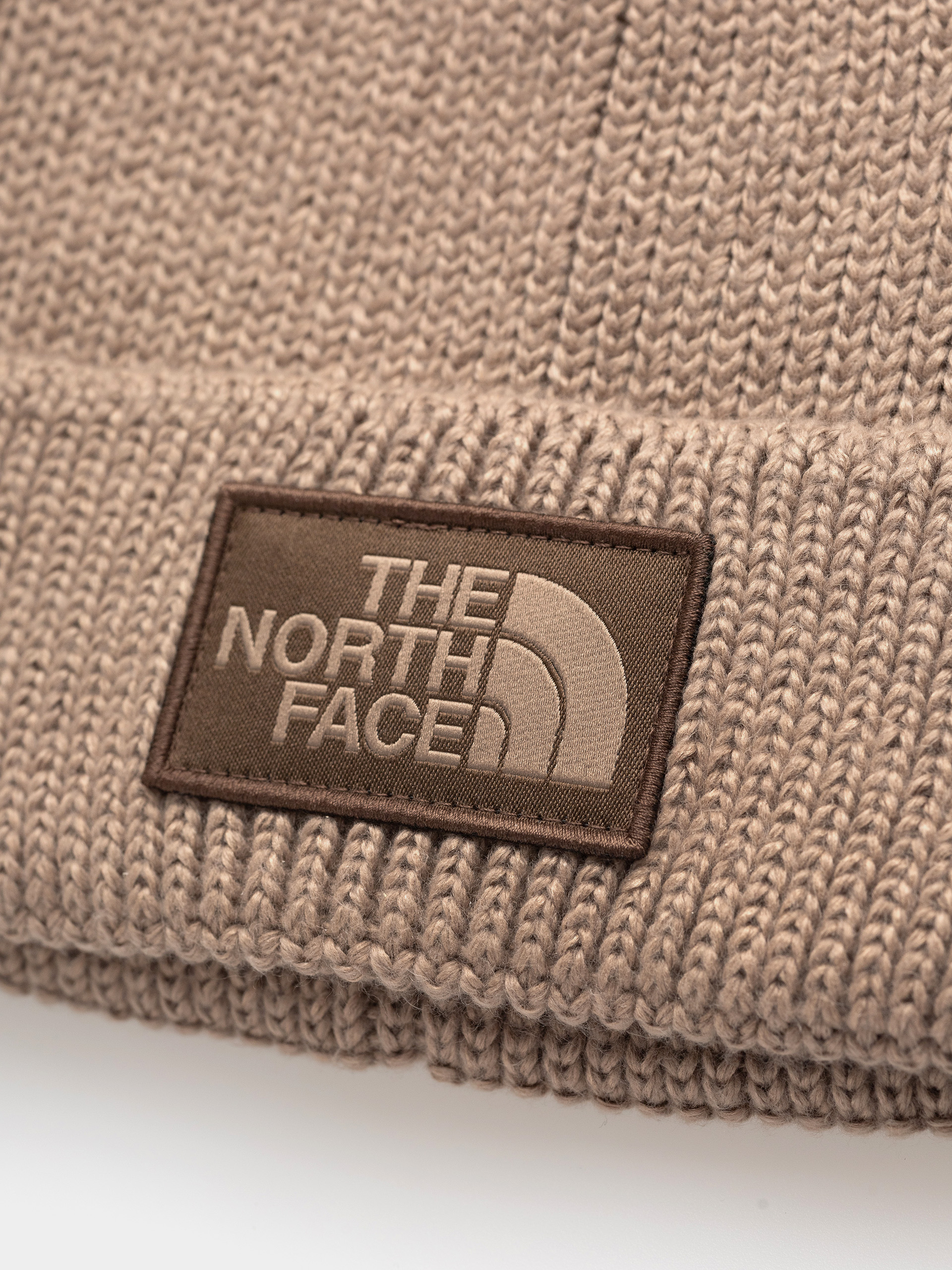 The North Face Tnf Logo Box Cuffed Beanie (garnet)
