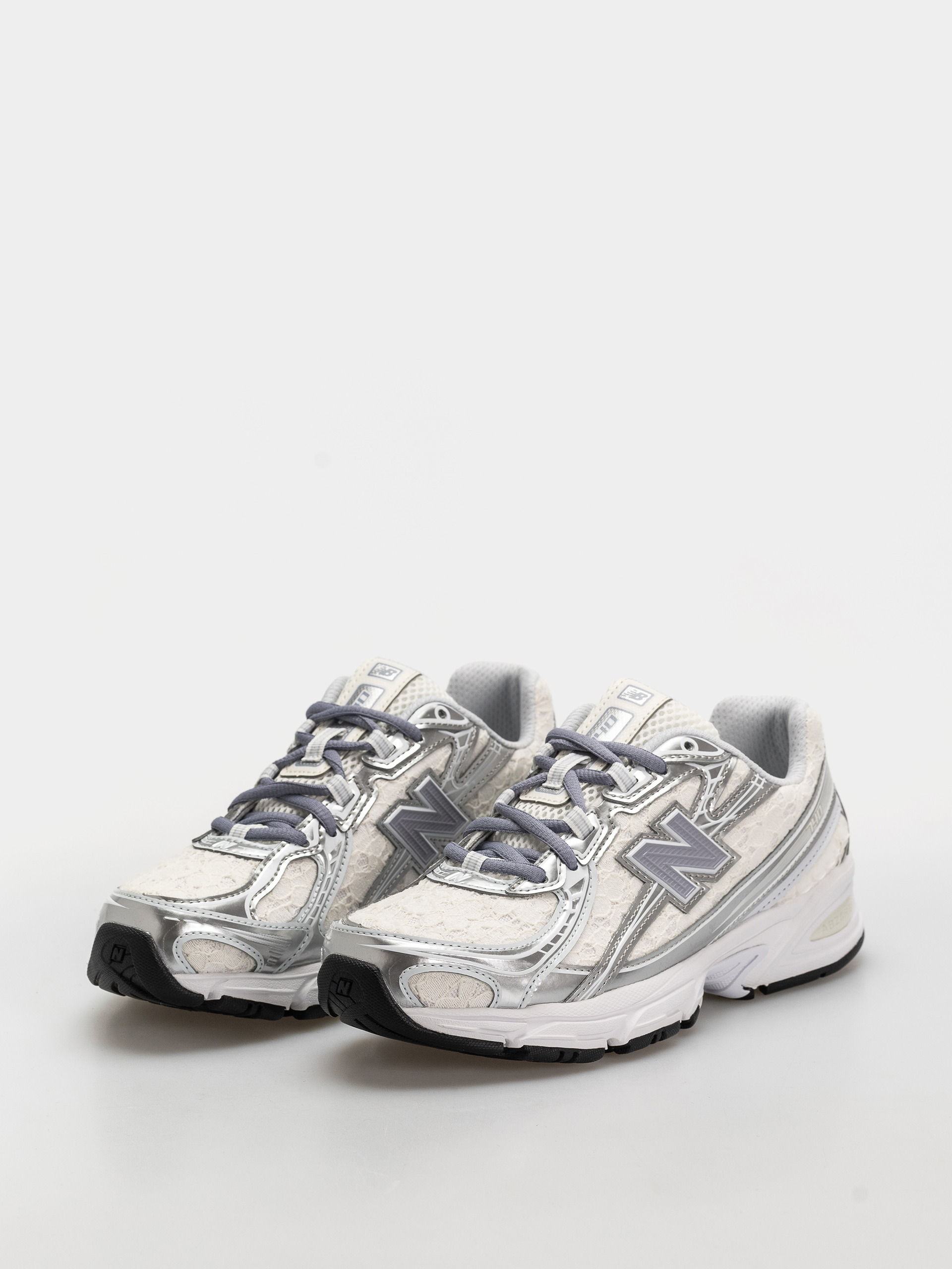 New Balance 740 Schuhe (linen/silver metallic)