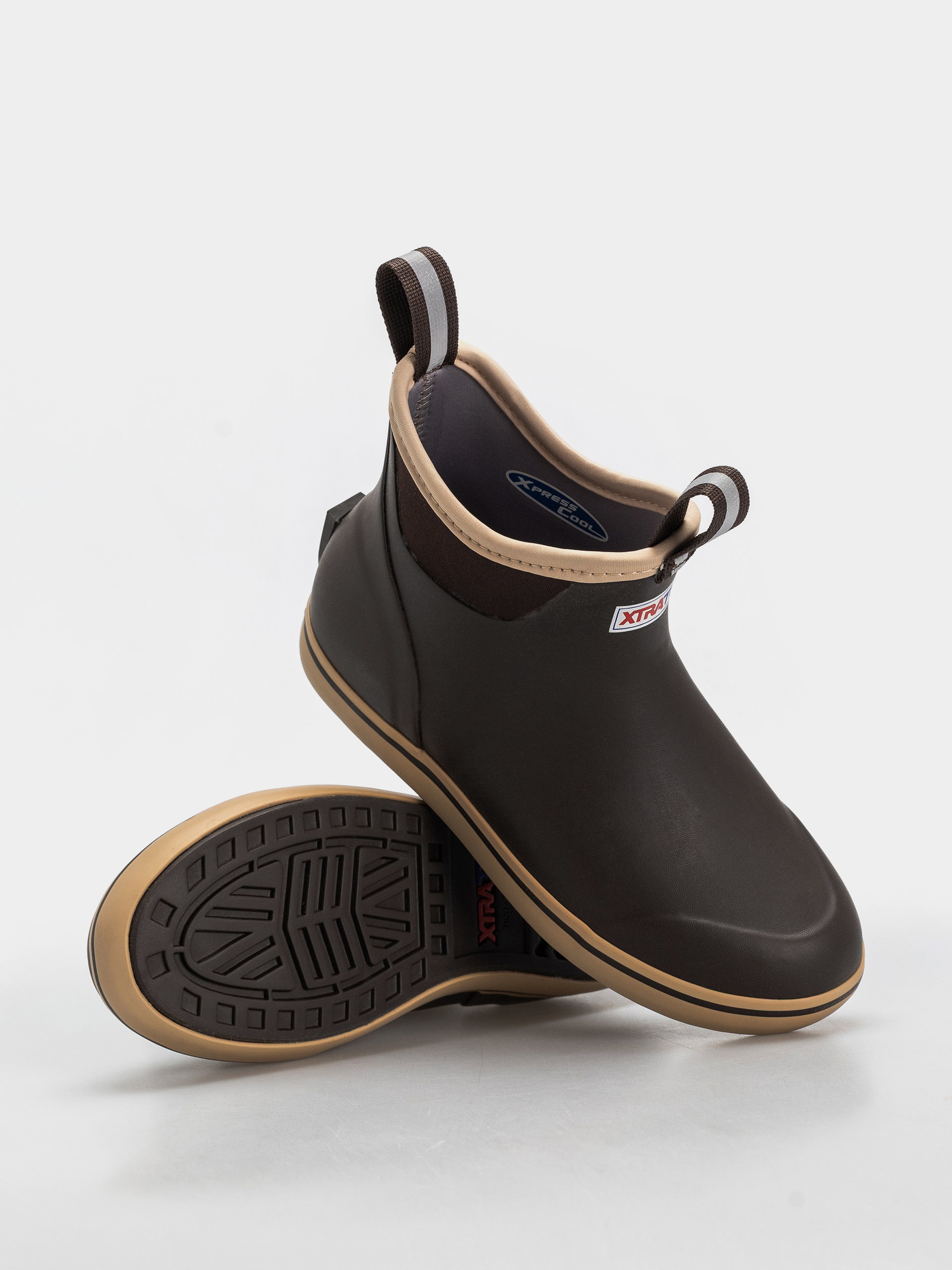 Xtratuf Ankle Deck Boot Wmn Shoes (brown)