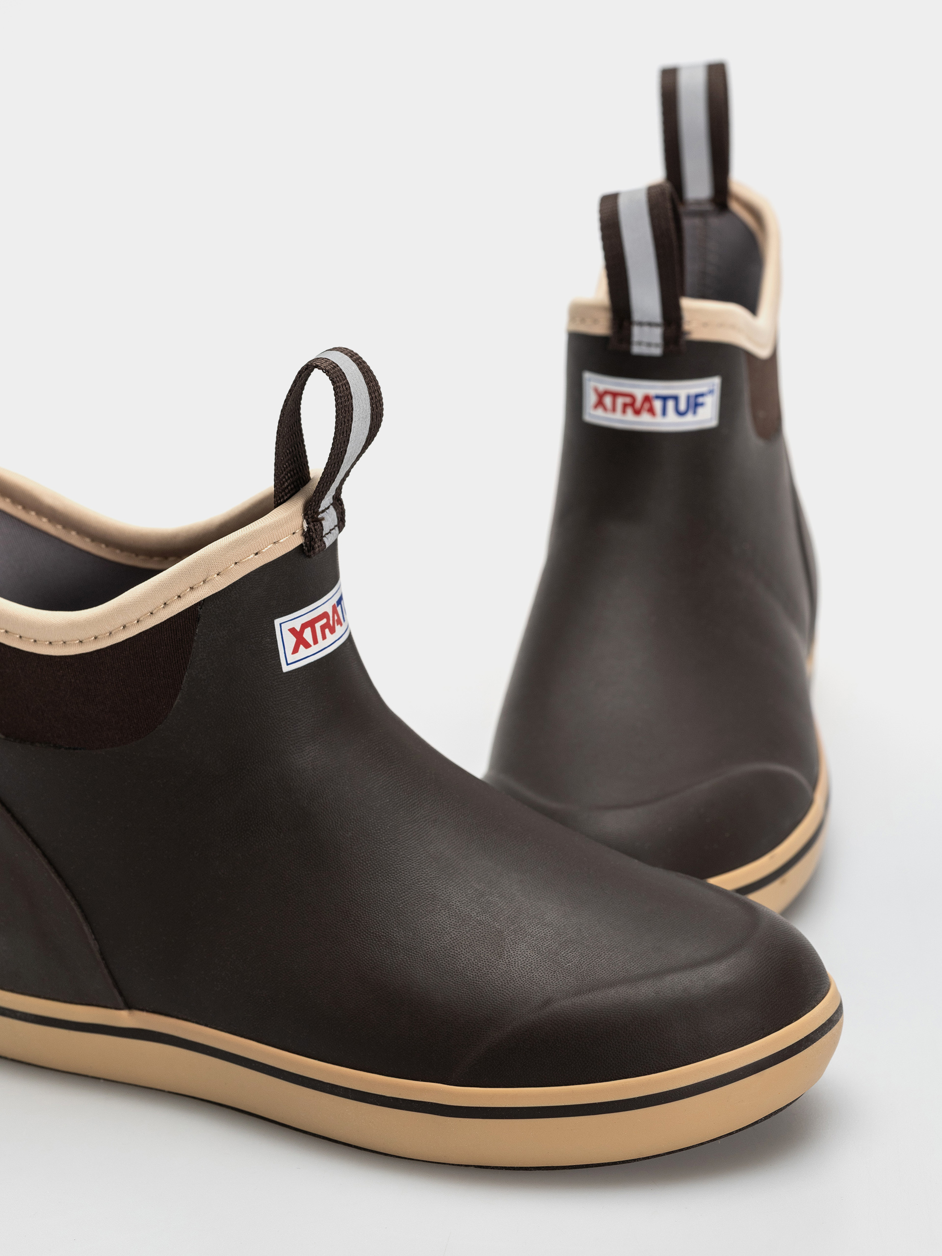 Xtratuf Ankle Deck Boot Wmn Shoes (brown)