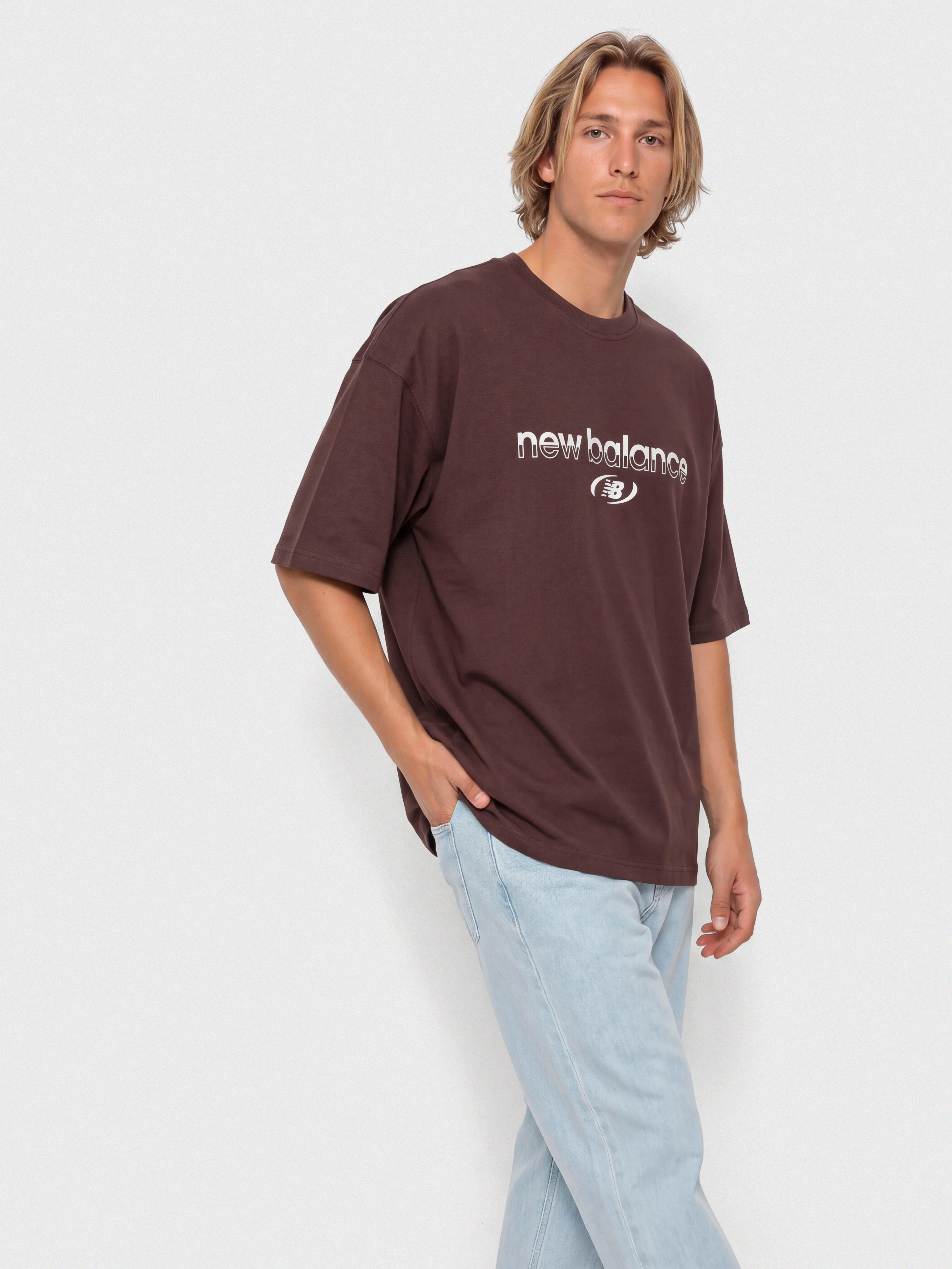 New Balance Trackside T-Shirt (cherry leather)