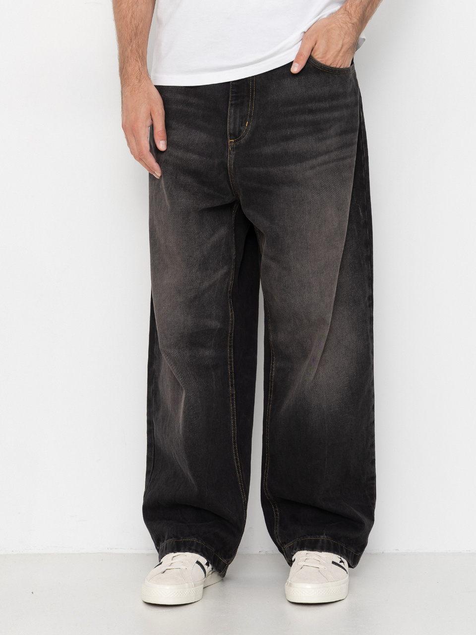 Carhartt WIP Hose Brandon (black/tobacco used wash)