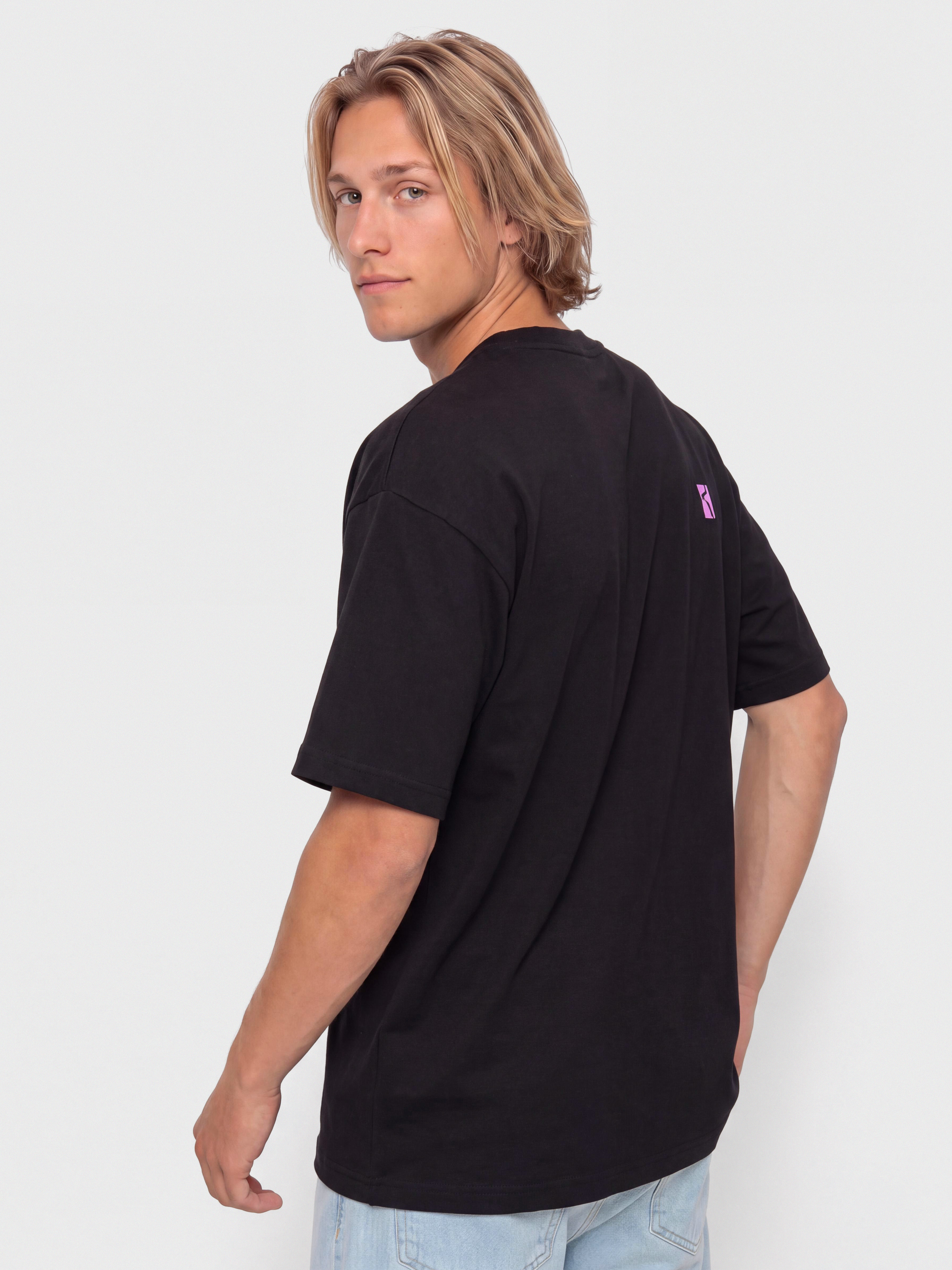 Poetic Collective Planing Ahead T-shirt (black)