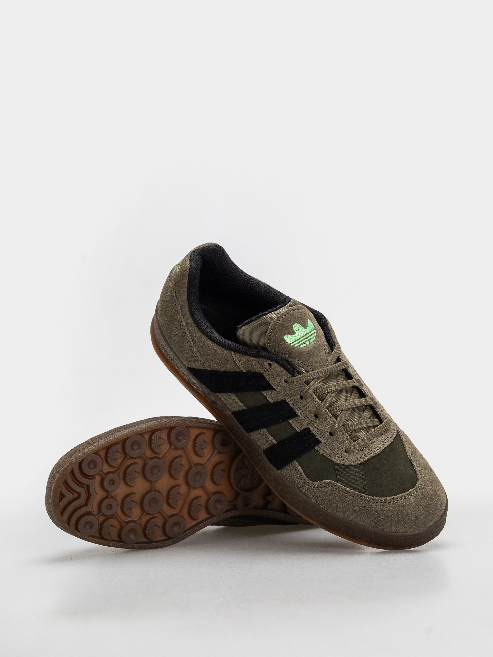 adidas Aloha Super Schuhe (olistr/cblack/gum5)