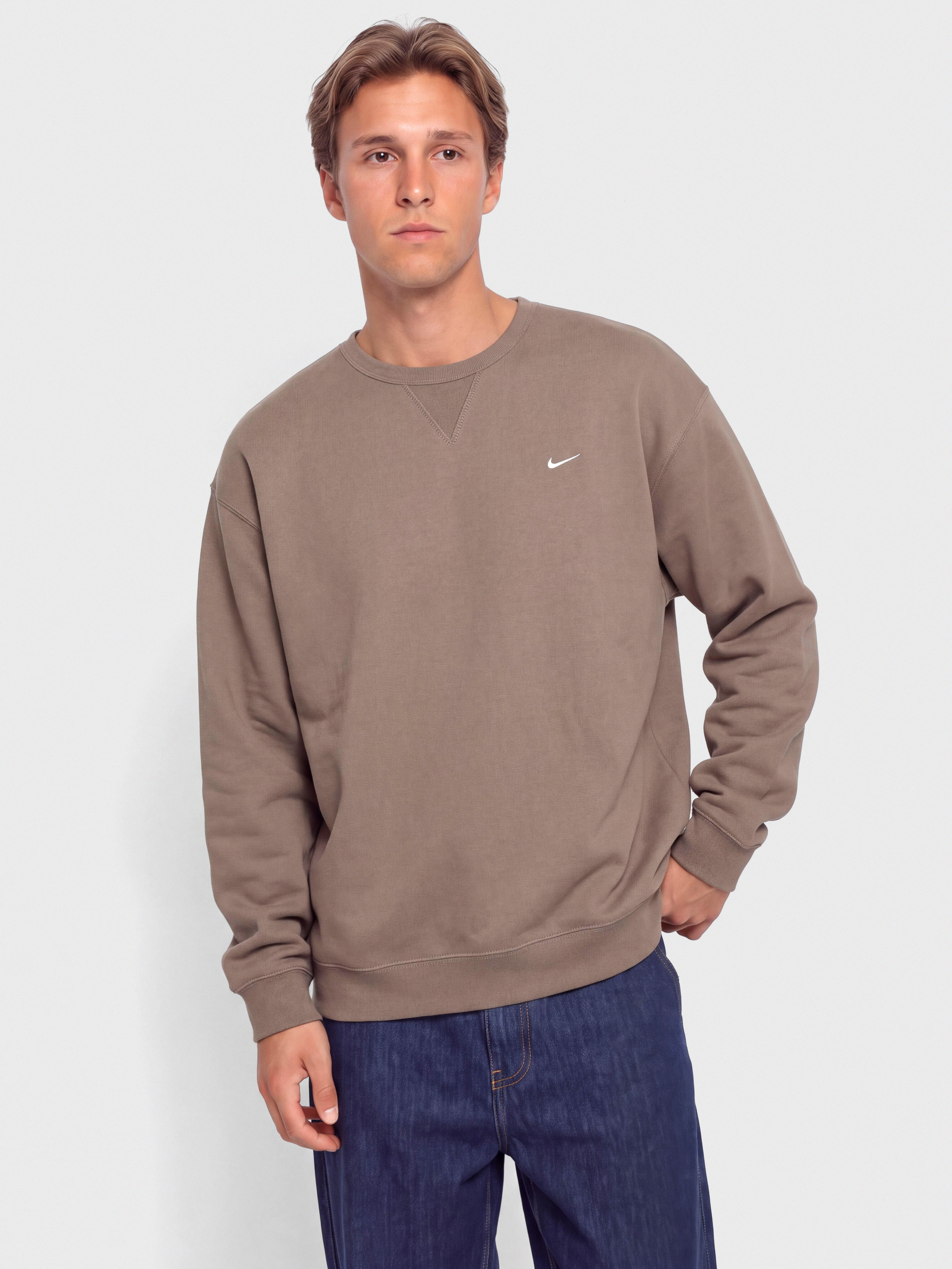 Nike SB Solo Swoosh Sweatshirt (mink brown/white)