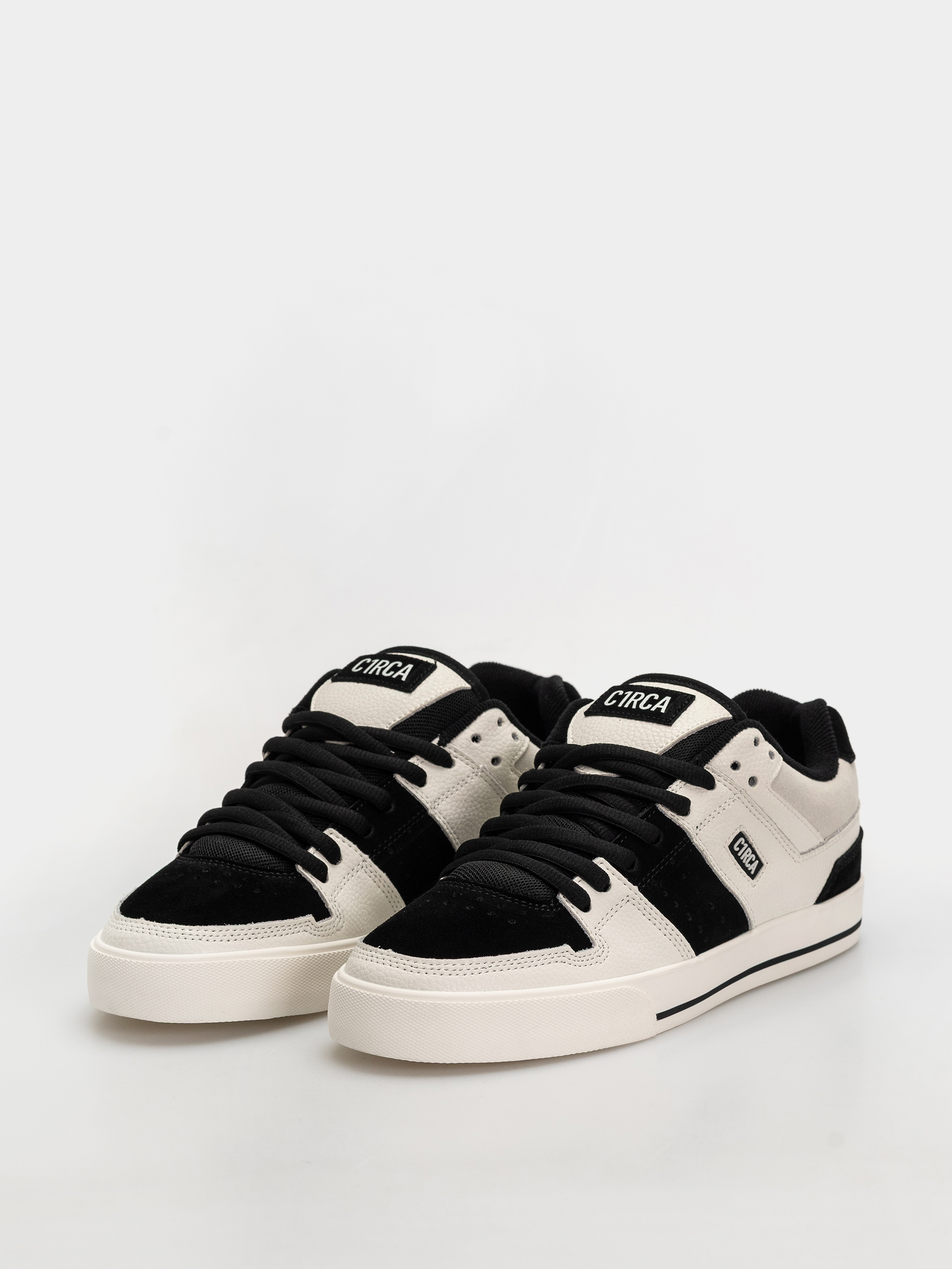 Circa Widowmaker Shoes (widowmaker whithe alyssum black)