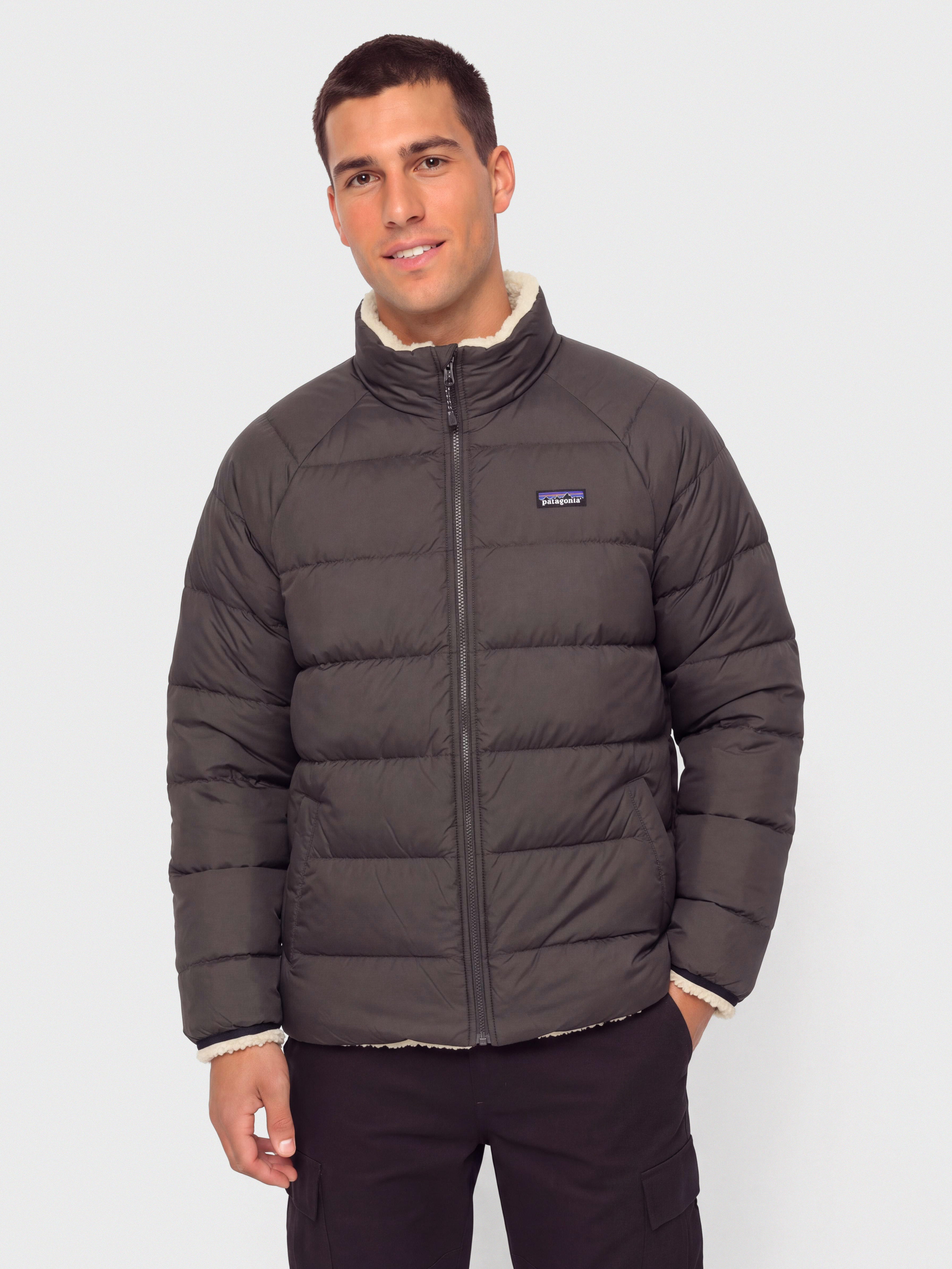 Patagonia Jacke Reversible Silent Down (black)