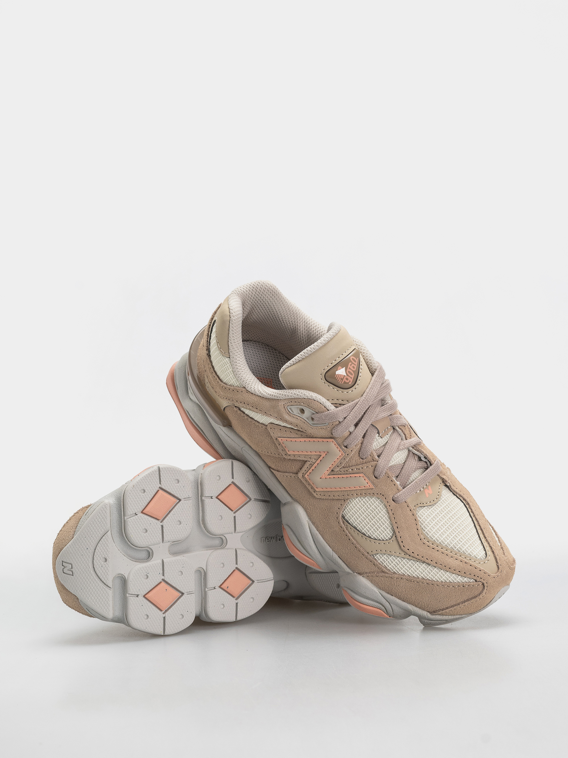 New Balance 9060 JR Shoes (mindful grey/pink lemonade)