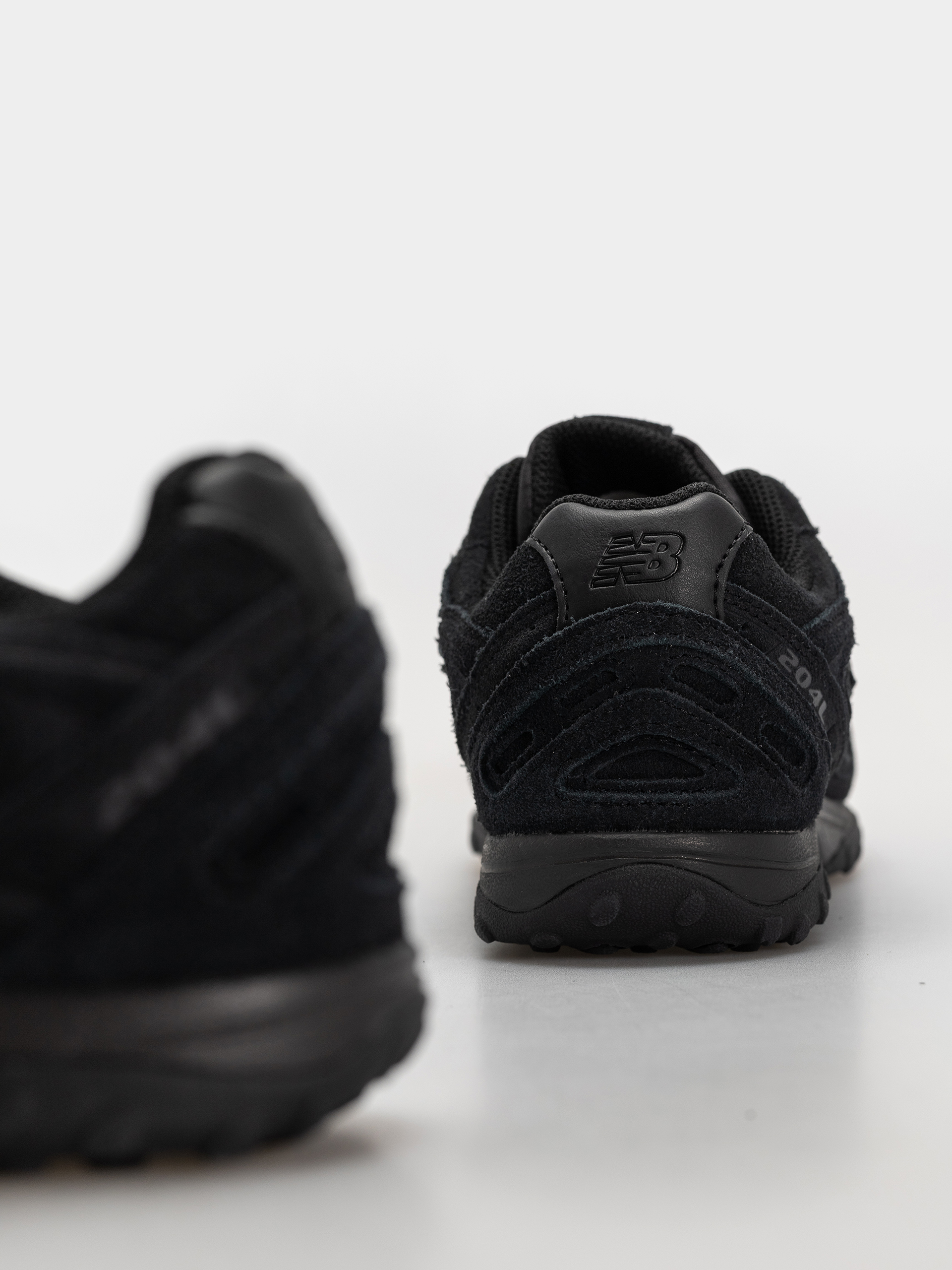 New Balance 204L Schuhe (black/black cement)