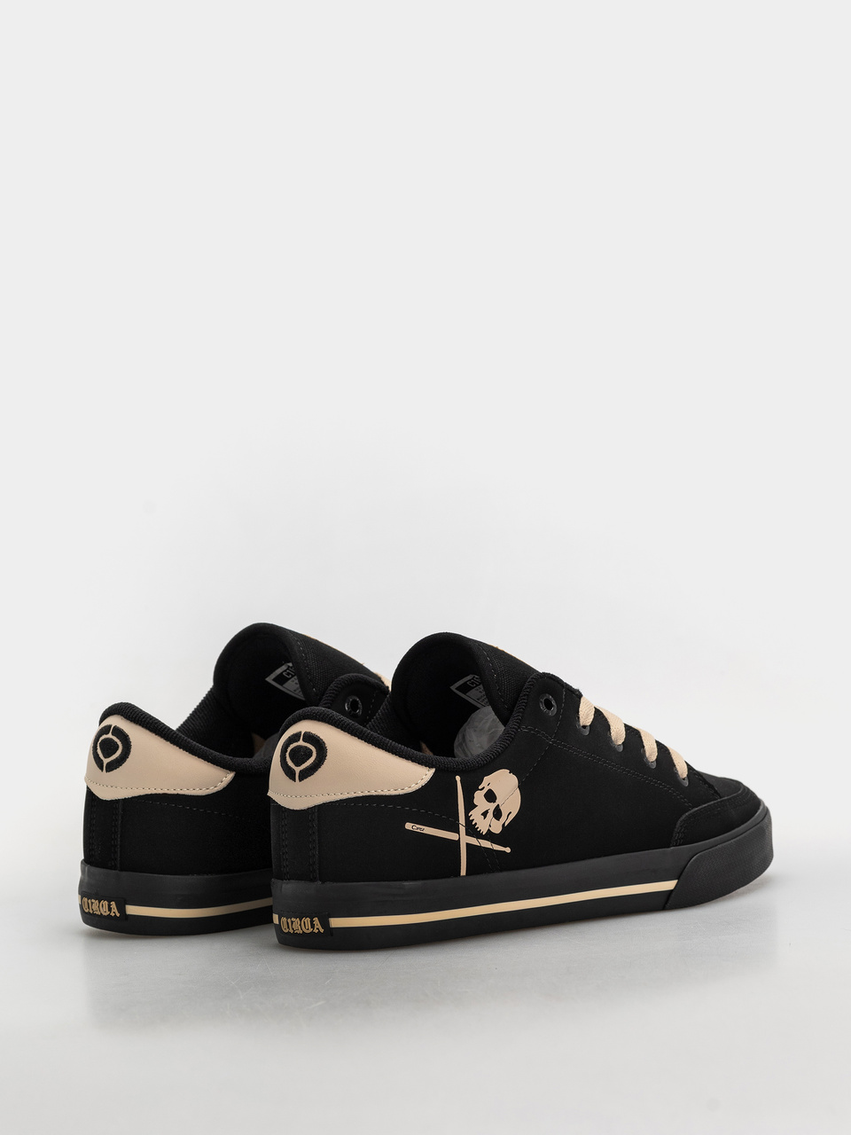 Circa Schuhe Buckler Sk (black sand)