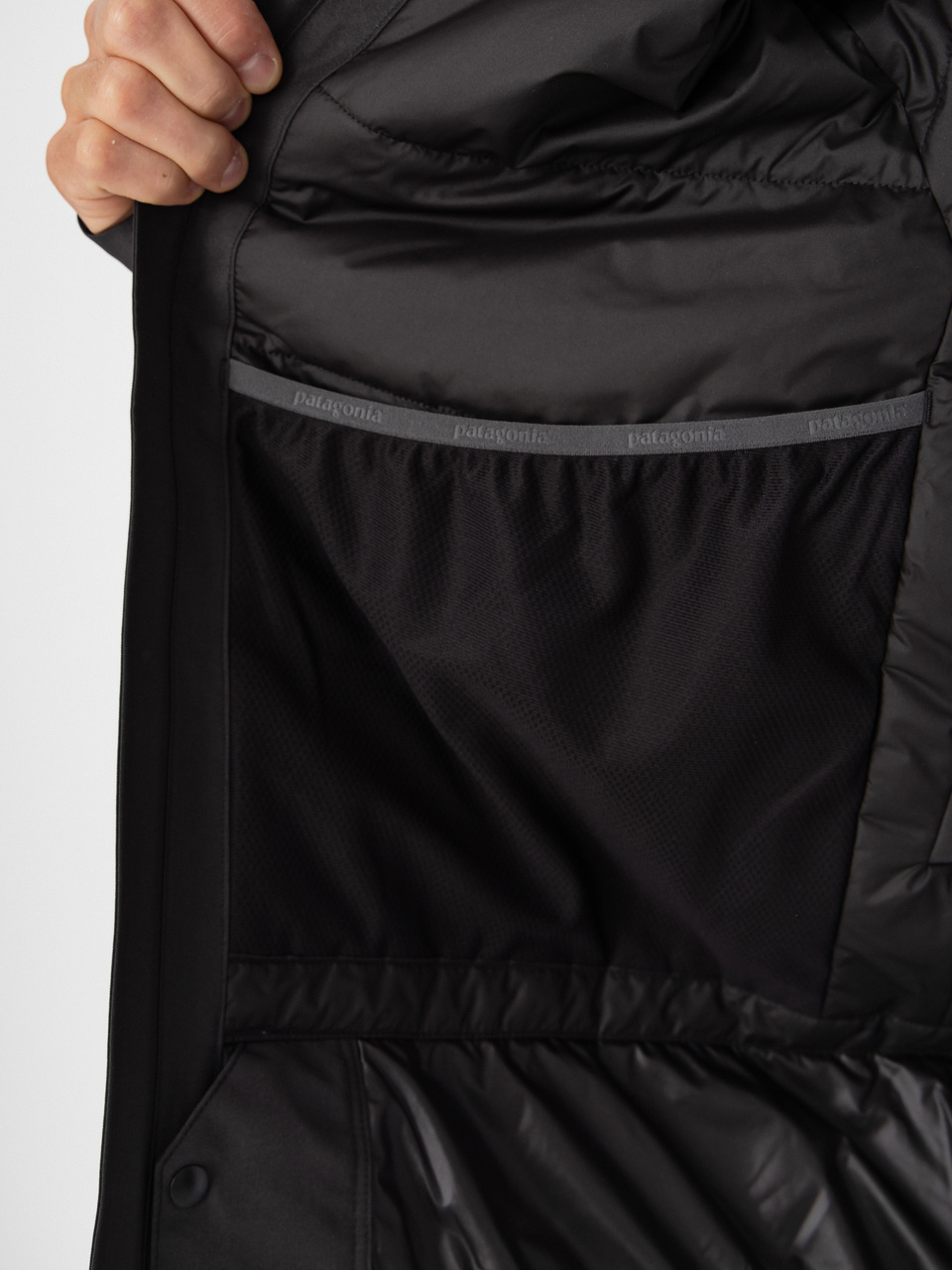 Mens Patagonia Insulated Powder Town Snowboard jacket (black)