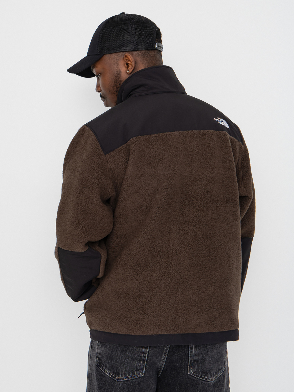 The North Face Retro Denali Jacket (dark chestnut/tnf black)